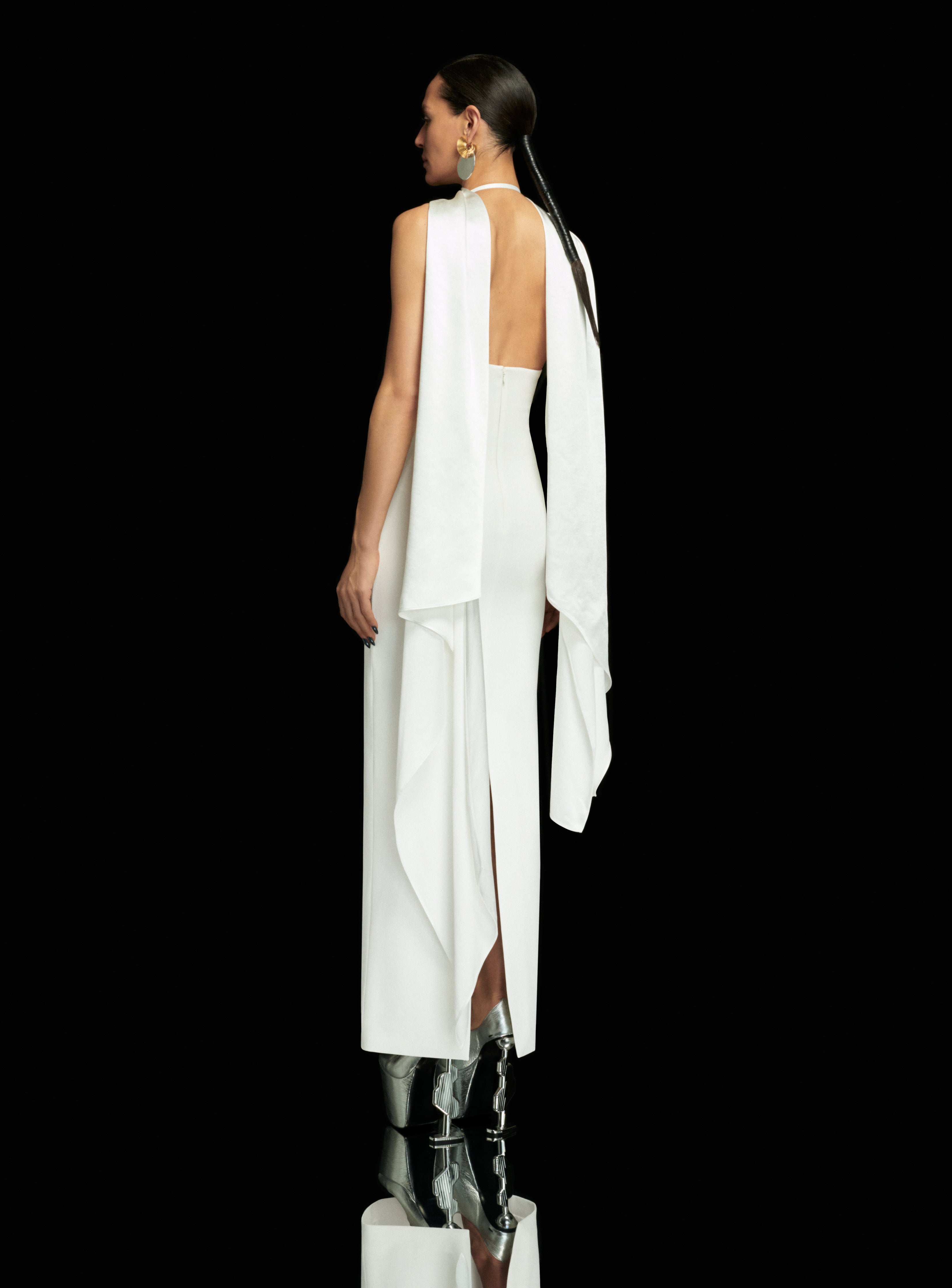 SOLACE LONDON Dahlia sukienka maxi Cream halter