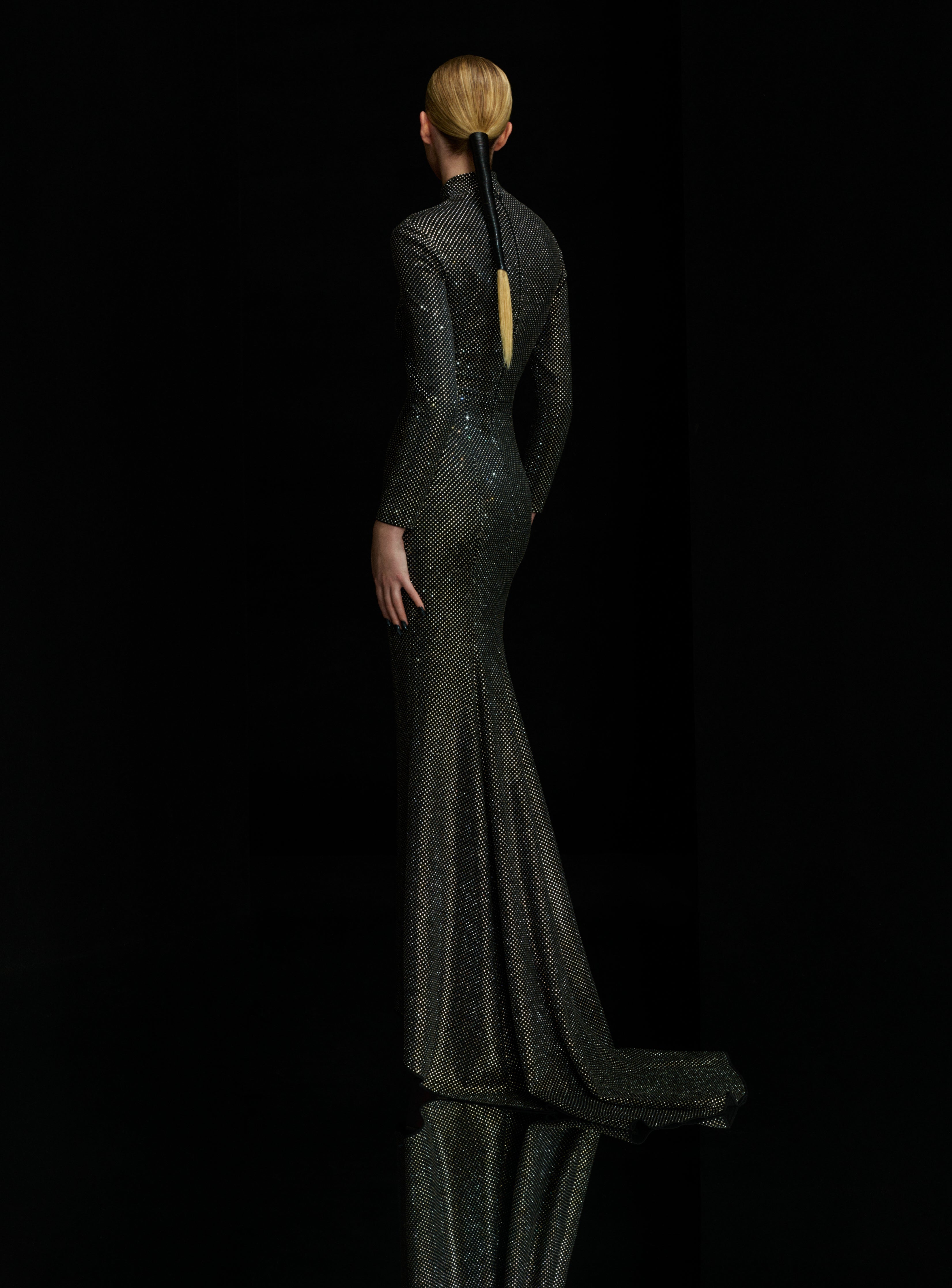 Solace London Vivienne Crystal Maxi sukienka cekinowa czarna