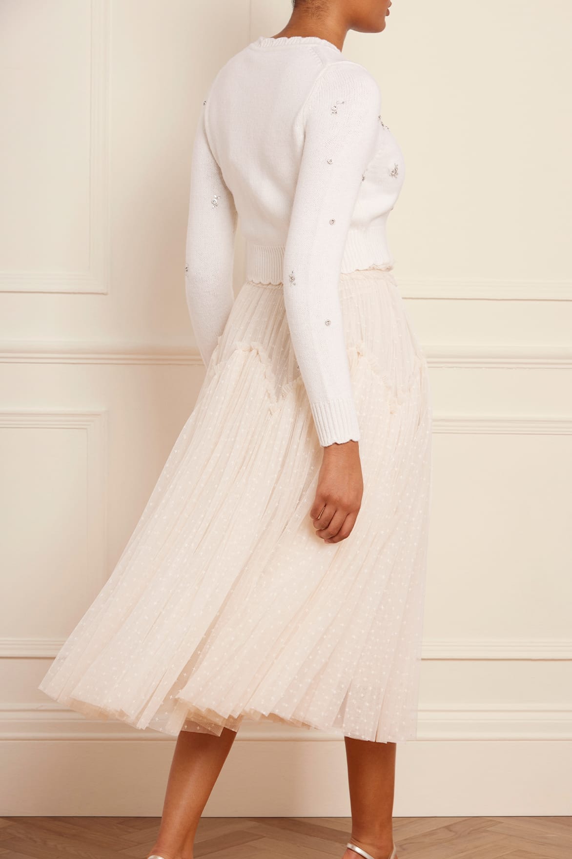 Needle & Thread Scattered Floral Embellished Short Cardigan kardigan Cream