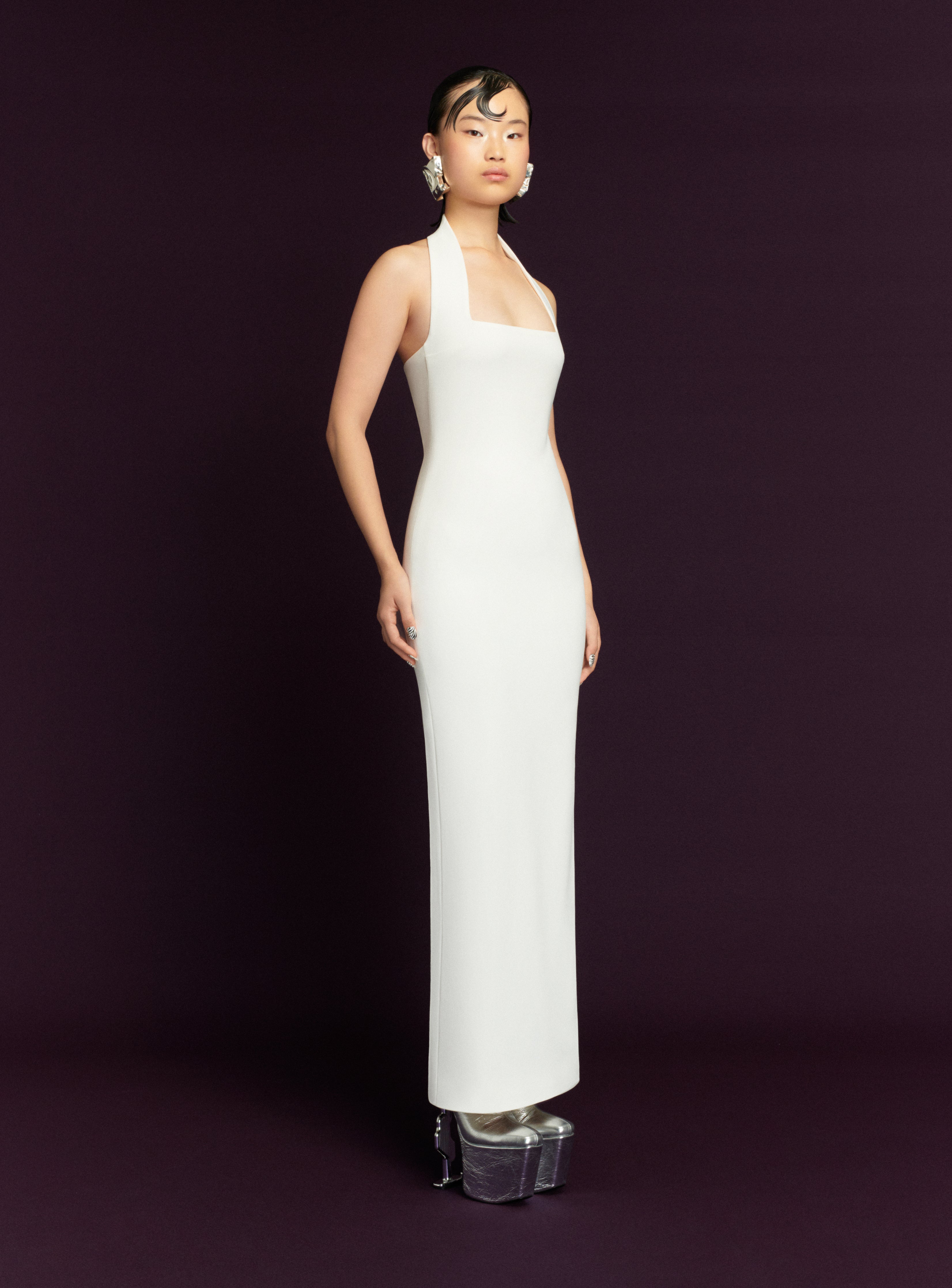 Solace London Ilona sukienka maxi kremowa halter ślubna