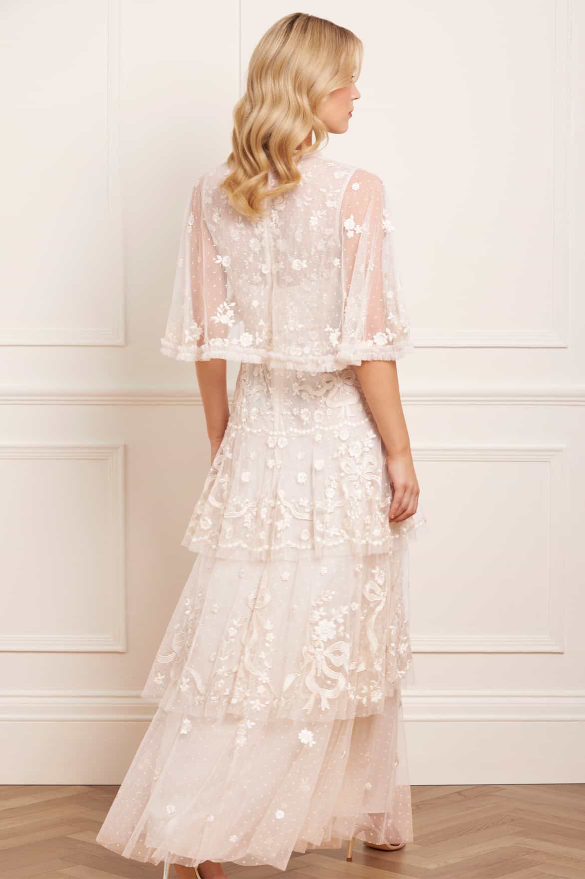 Needle & Thread Bonnie Bow Gown suknia kremowa haft