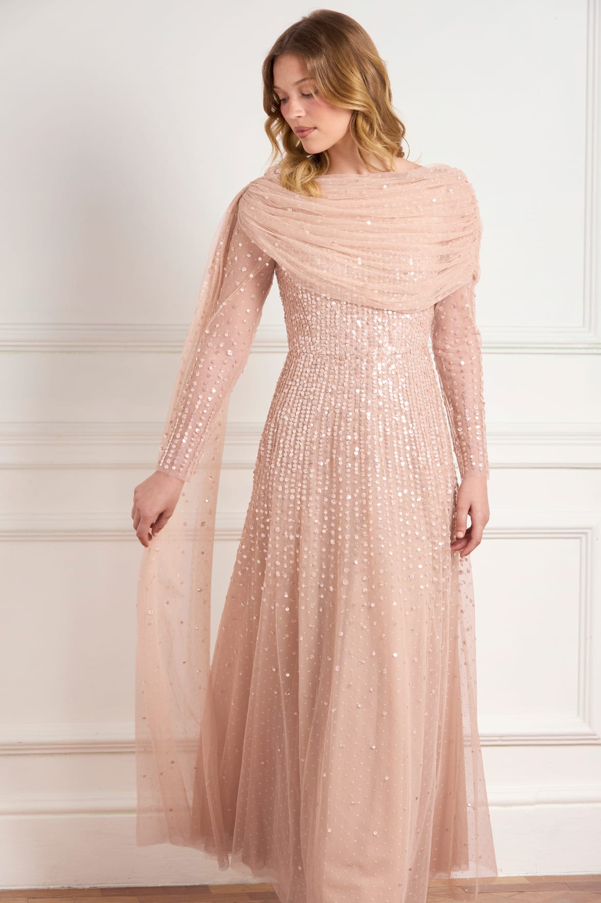 Needle & Thread Moonlight Sequin Draped sukienka beżowa