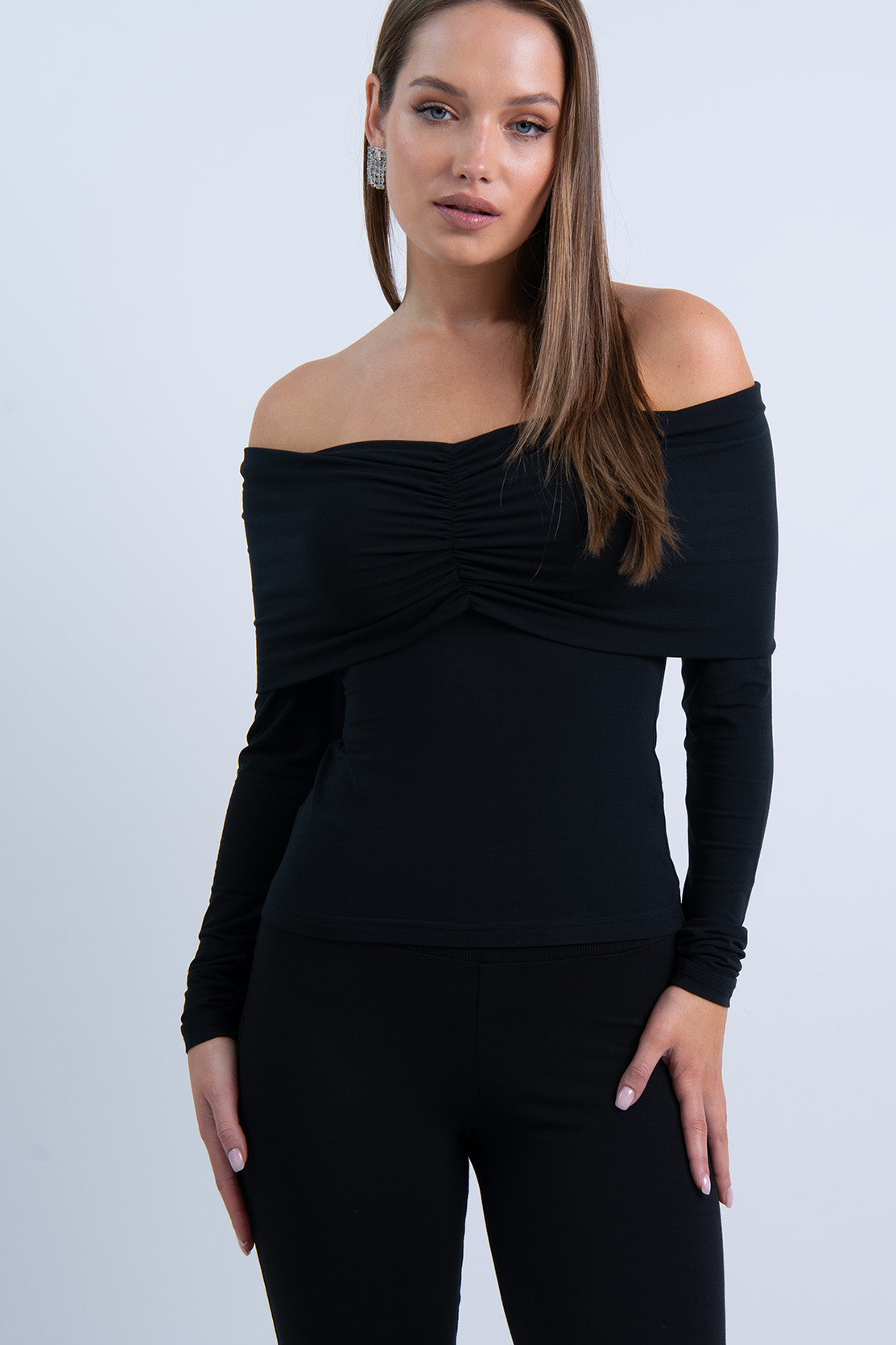 Nudyess Wish top Black modal odkryte ramiona