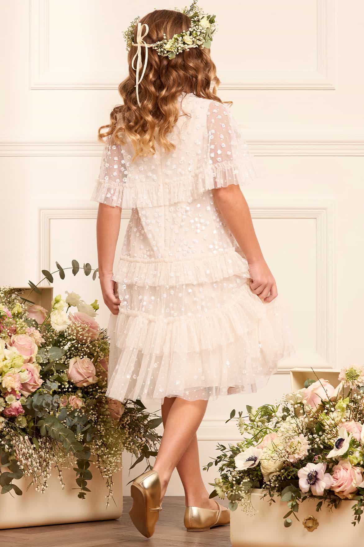 Needle & Thread Leila Dot Tiered Cape Kids Dress sukienka kremowa z peleryną