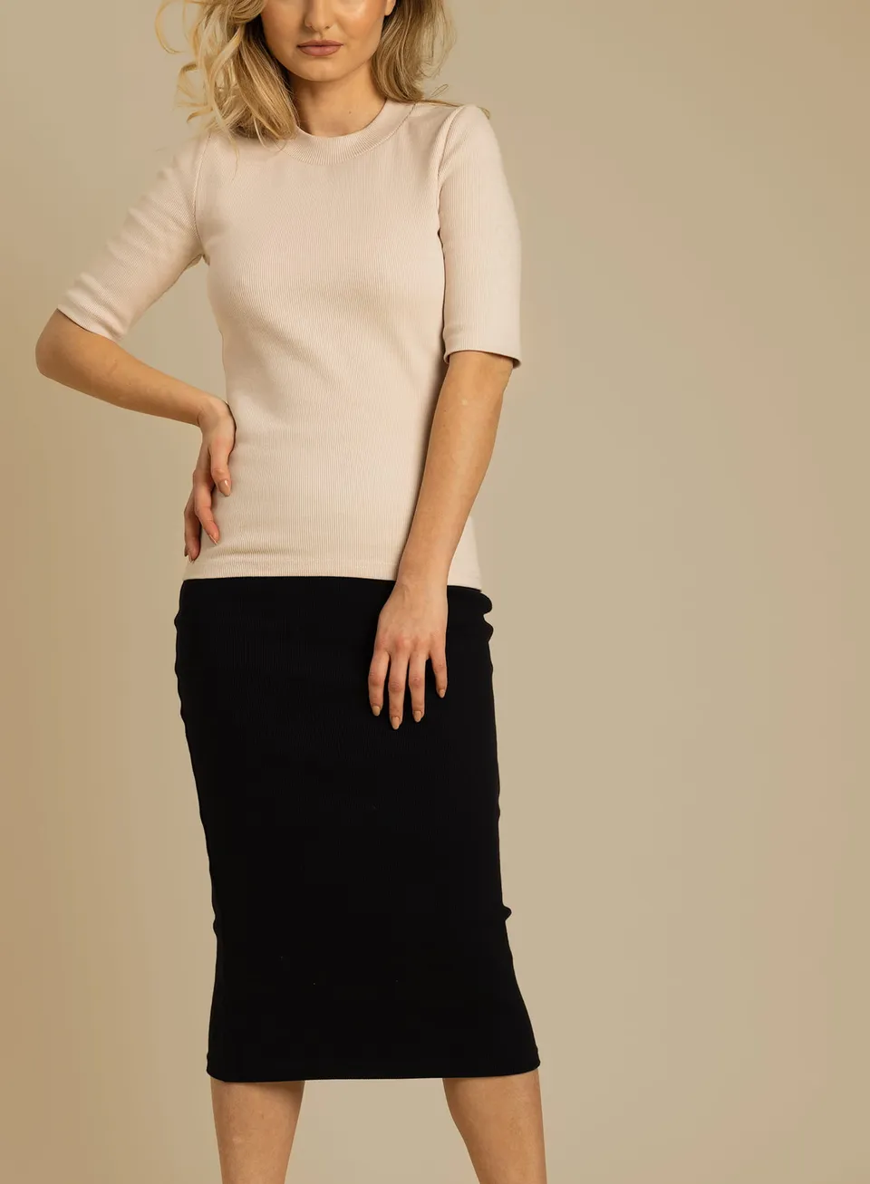 Nudyess Enrica top prążkowany Light Beige dopasowany