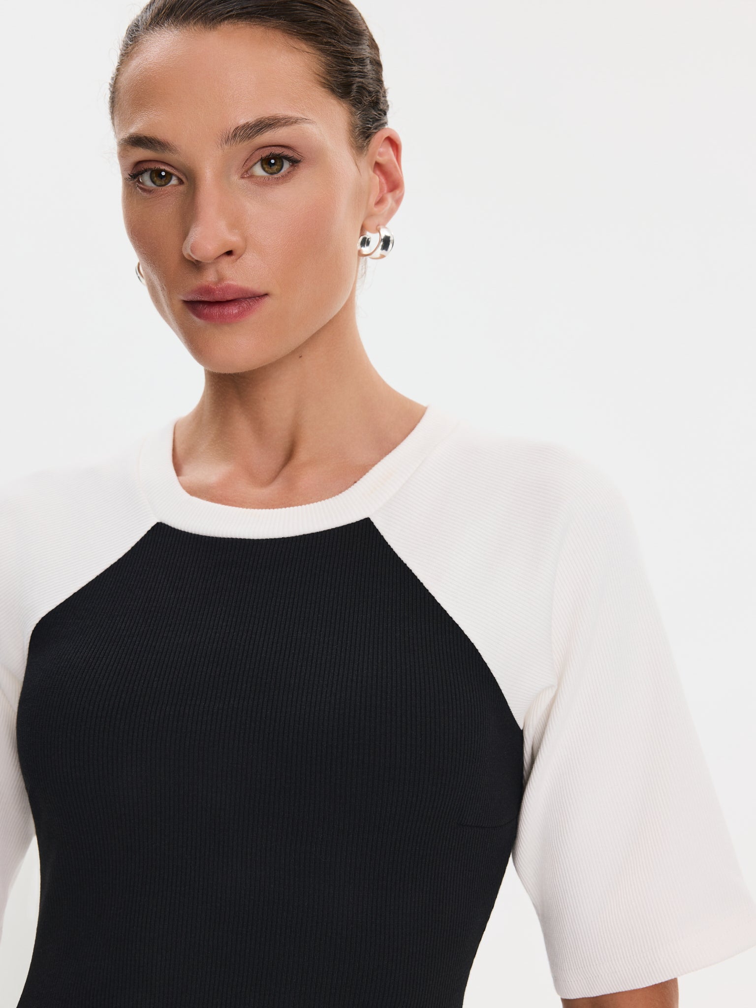 Nudyess Livia sukienka mini prążkowana black sportowa