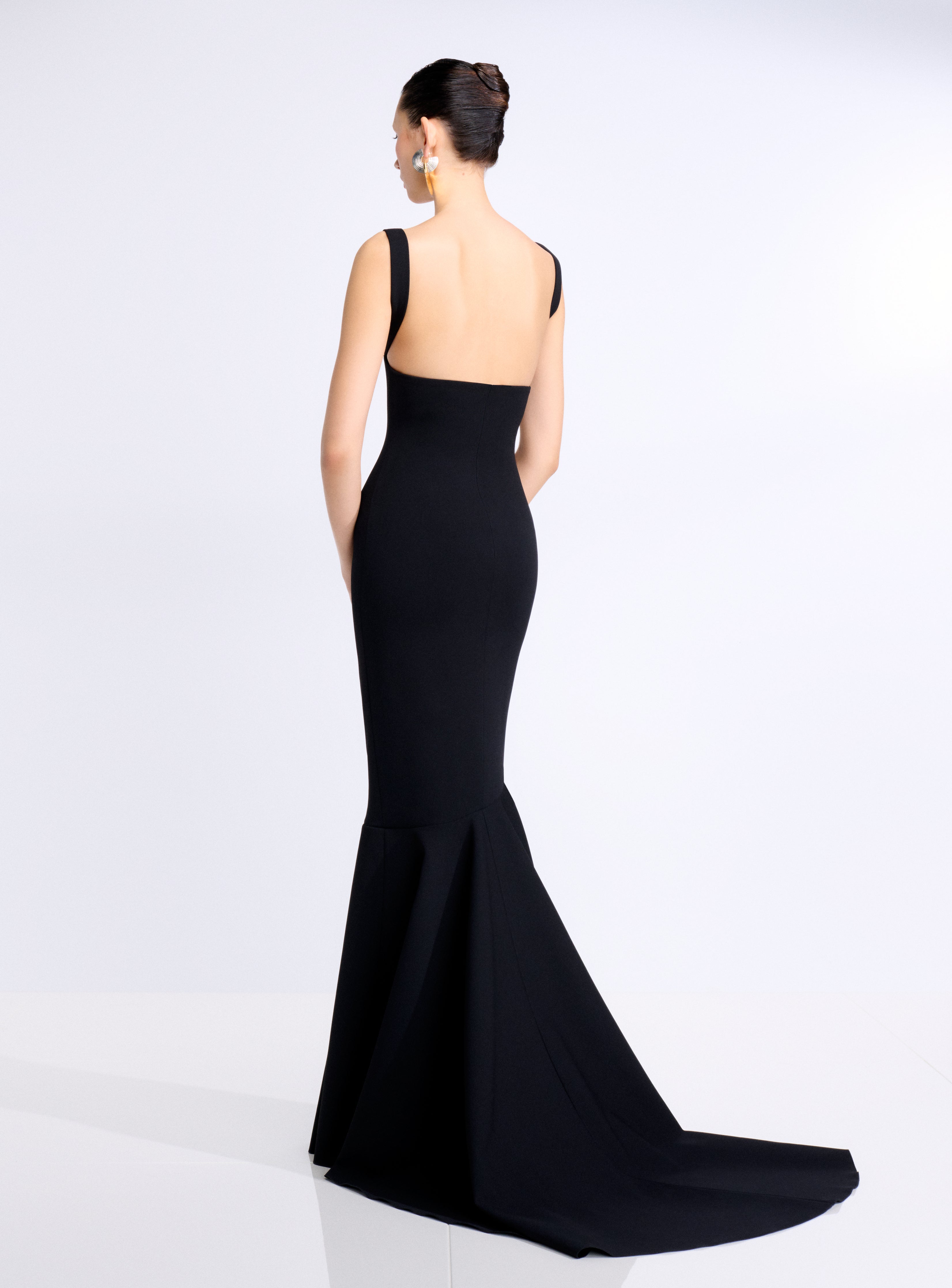 Solace London Lottie Maxi sukienka bez rękawów czarna
