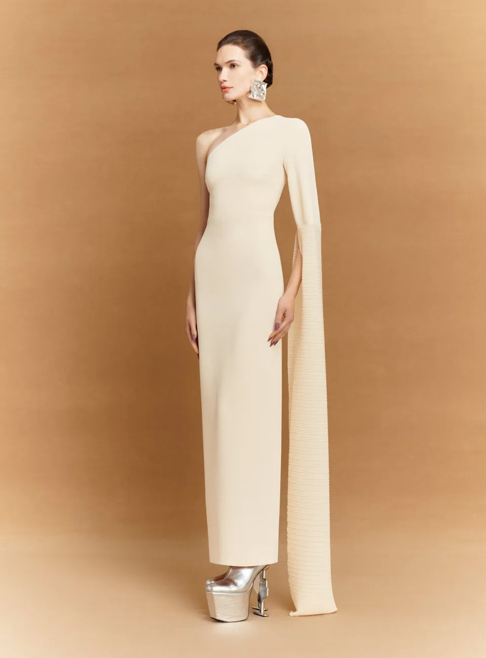 Solace London Sylvia sukienka ślubna alabaster maxi