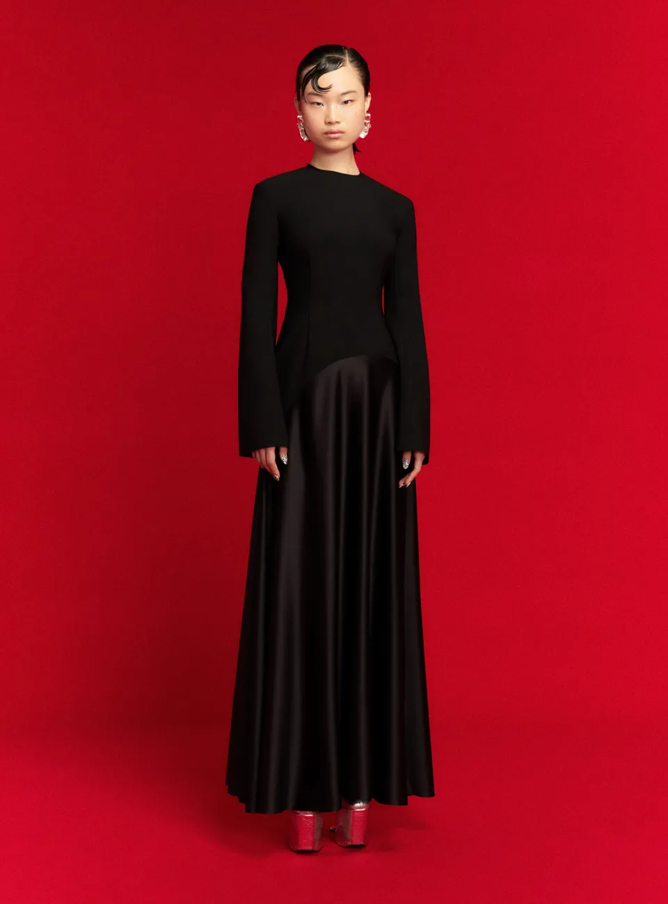 SOLACE LONDON Storm sukienka maxi czarna długi rękaw