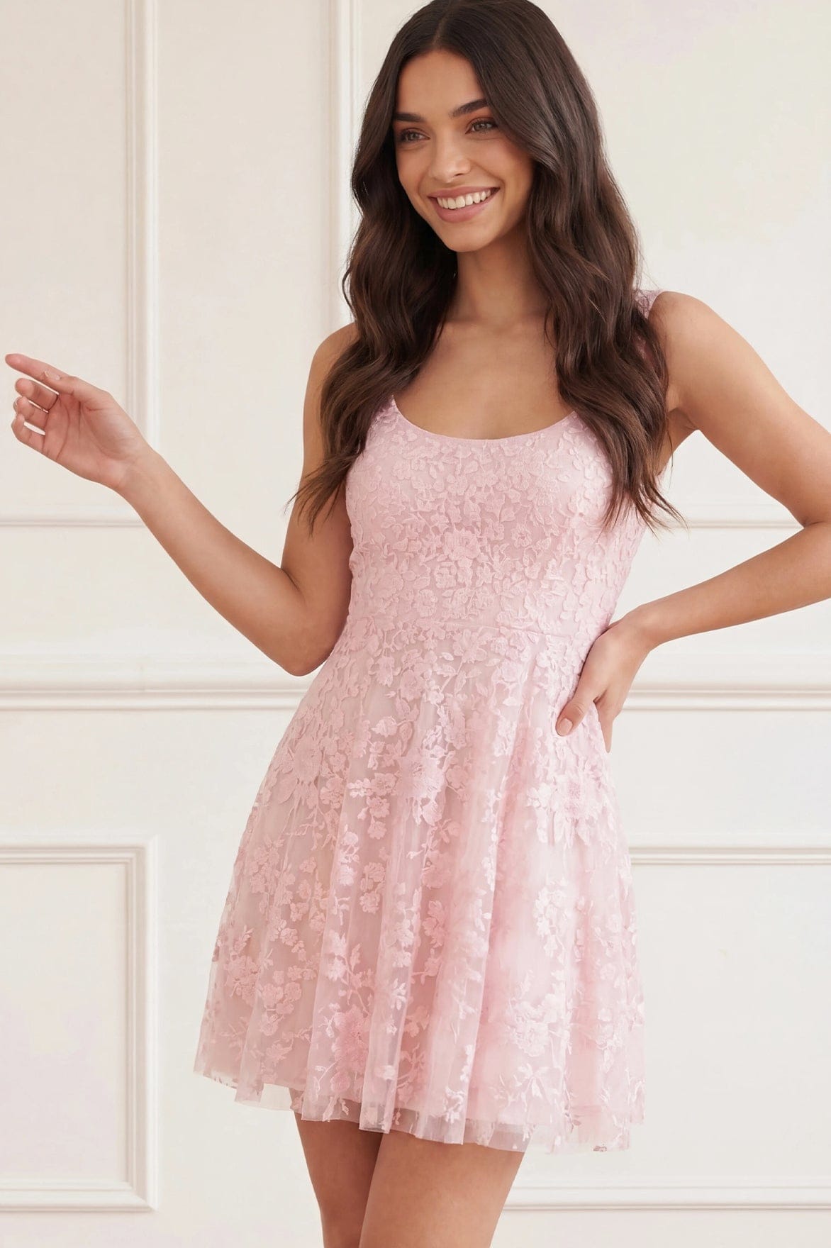 Needle & Thread Rosa sukienka koktajlowa Pink mini haftowana