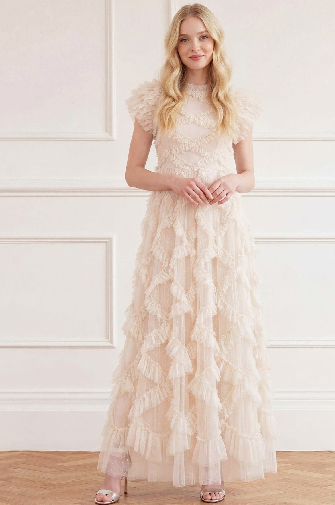 Needle & Thread Genevieve Ruffle Gown suknia kremowa tiulowa