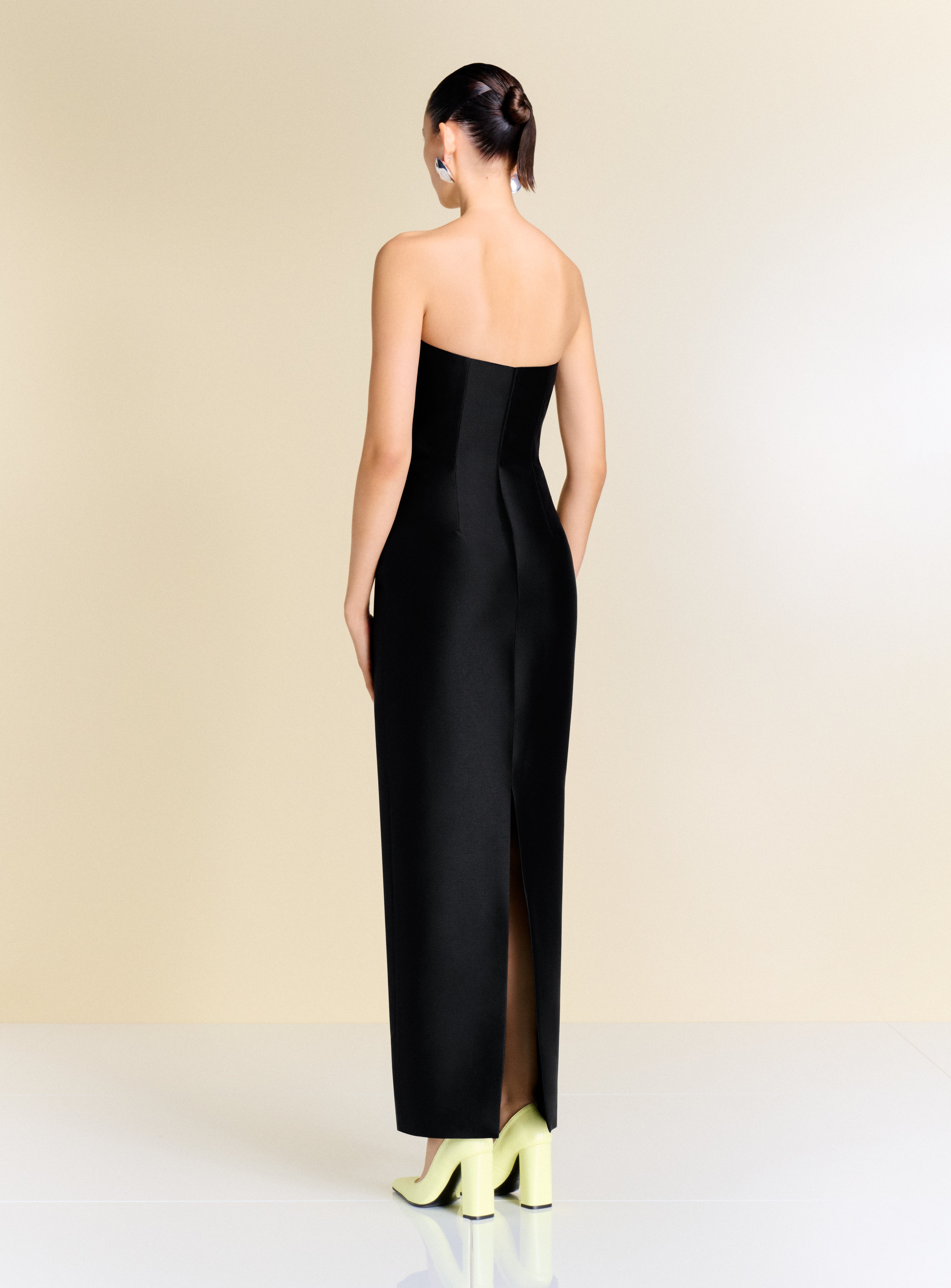Solace London The Ingrid sukienka wieczorowa czarna maxi