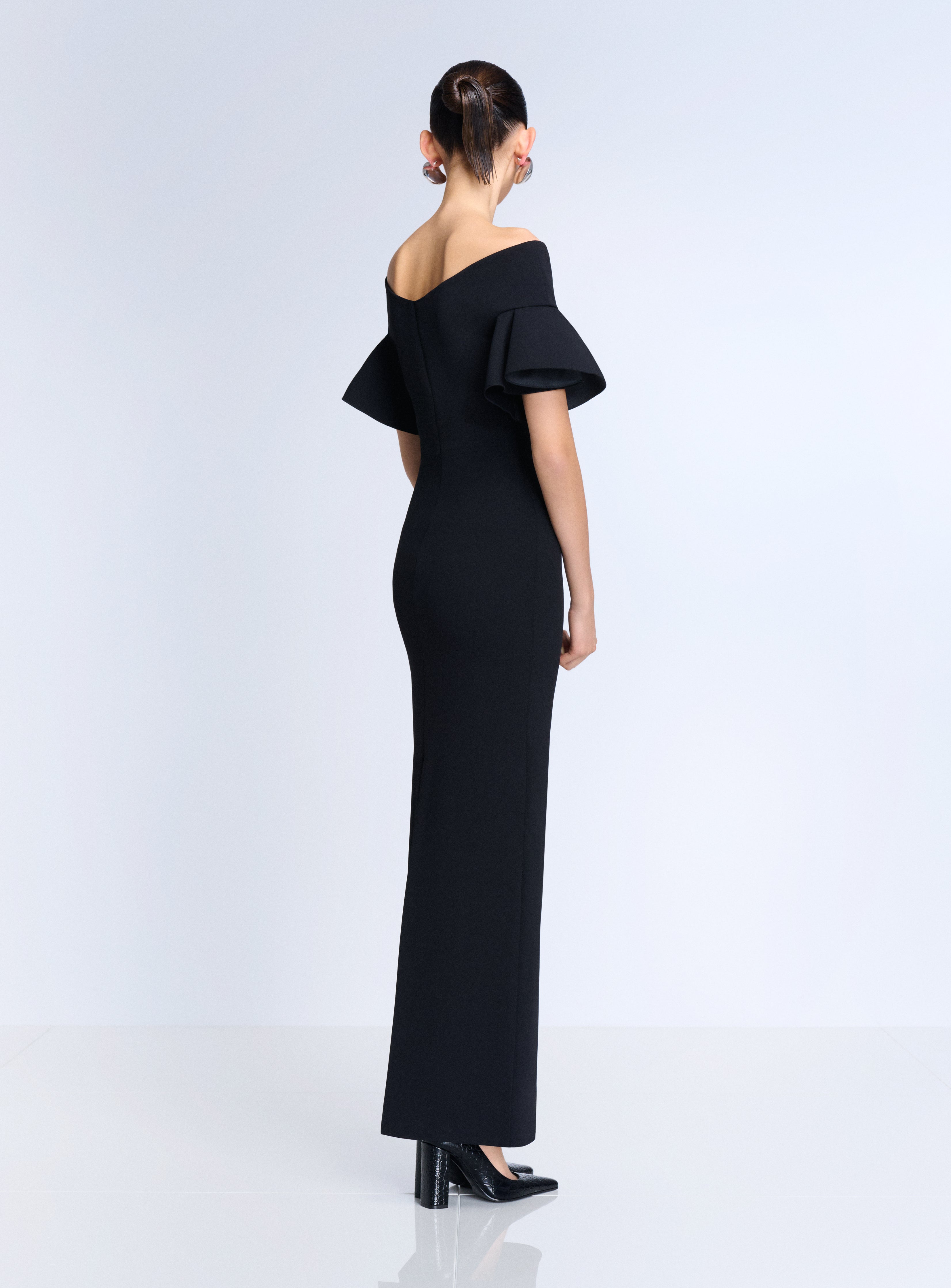 Solace London Cielo sukienka maxi Black odkryte ramiona