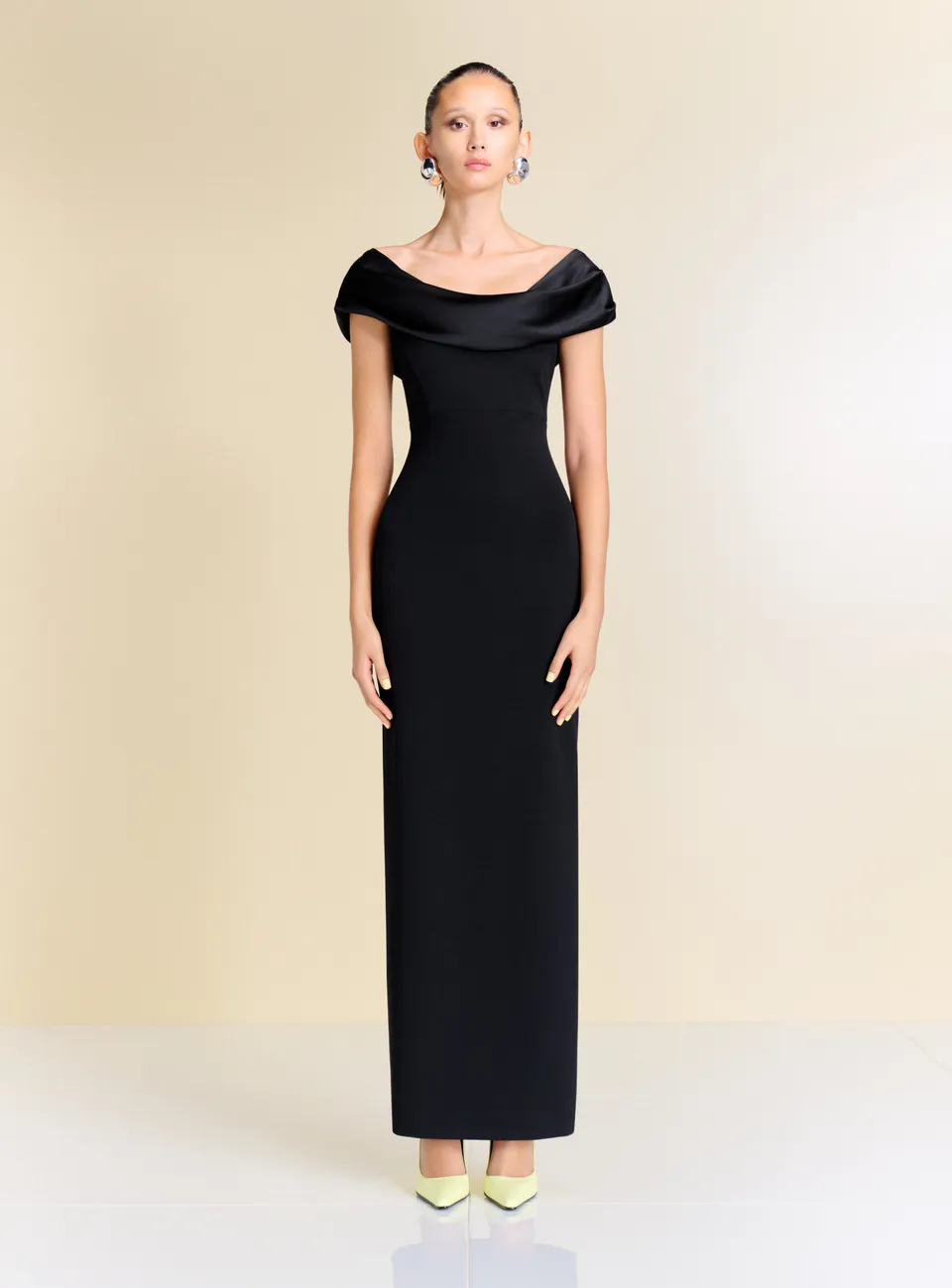 Solace London Adele Maxi sukienka wieczorowa czarna