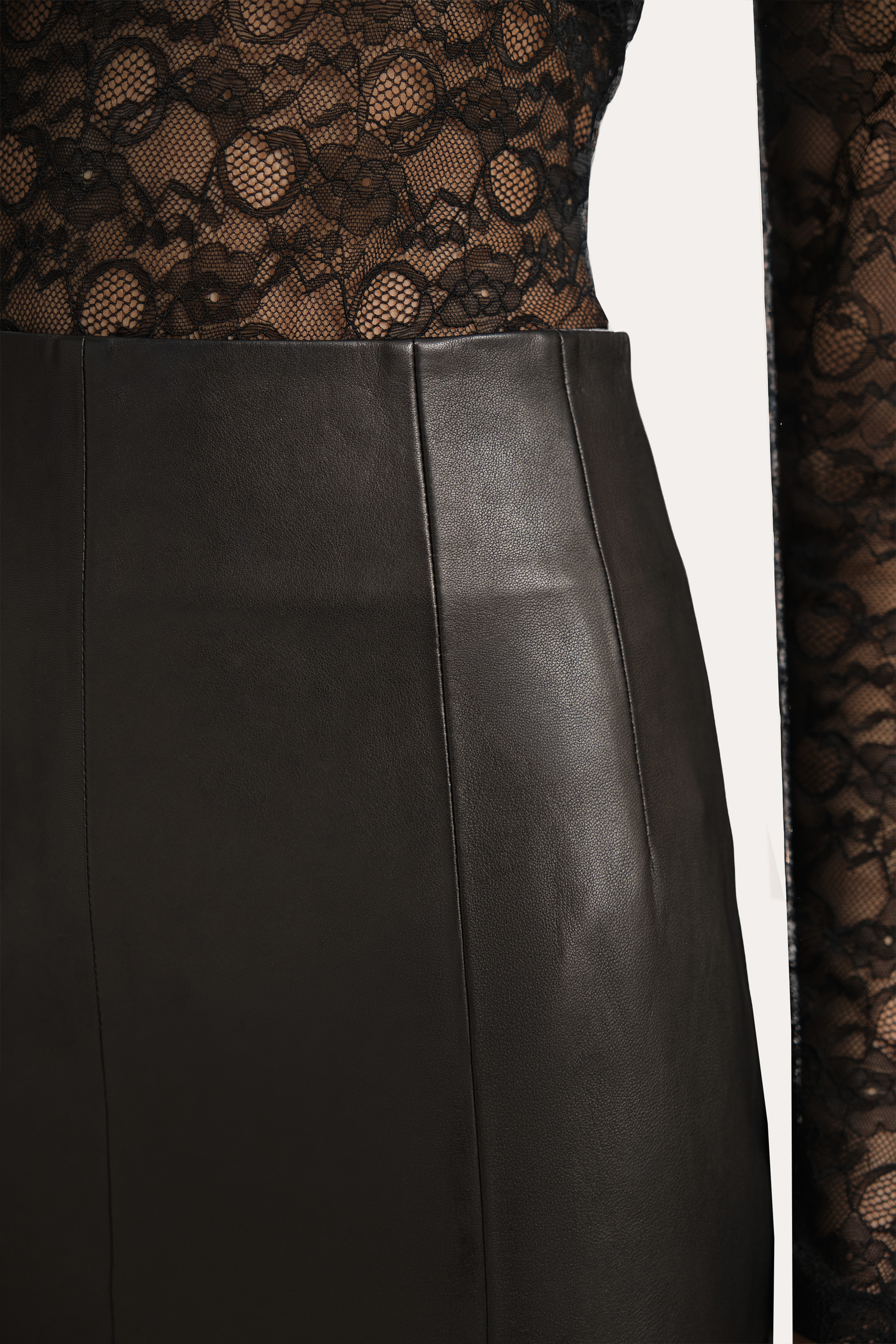 Elie Tahari Brooklyn spódnica skórzana midi black onyx