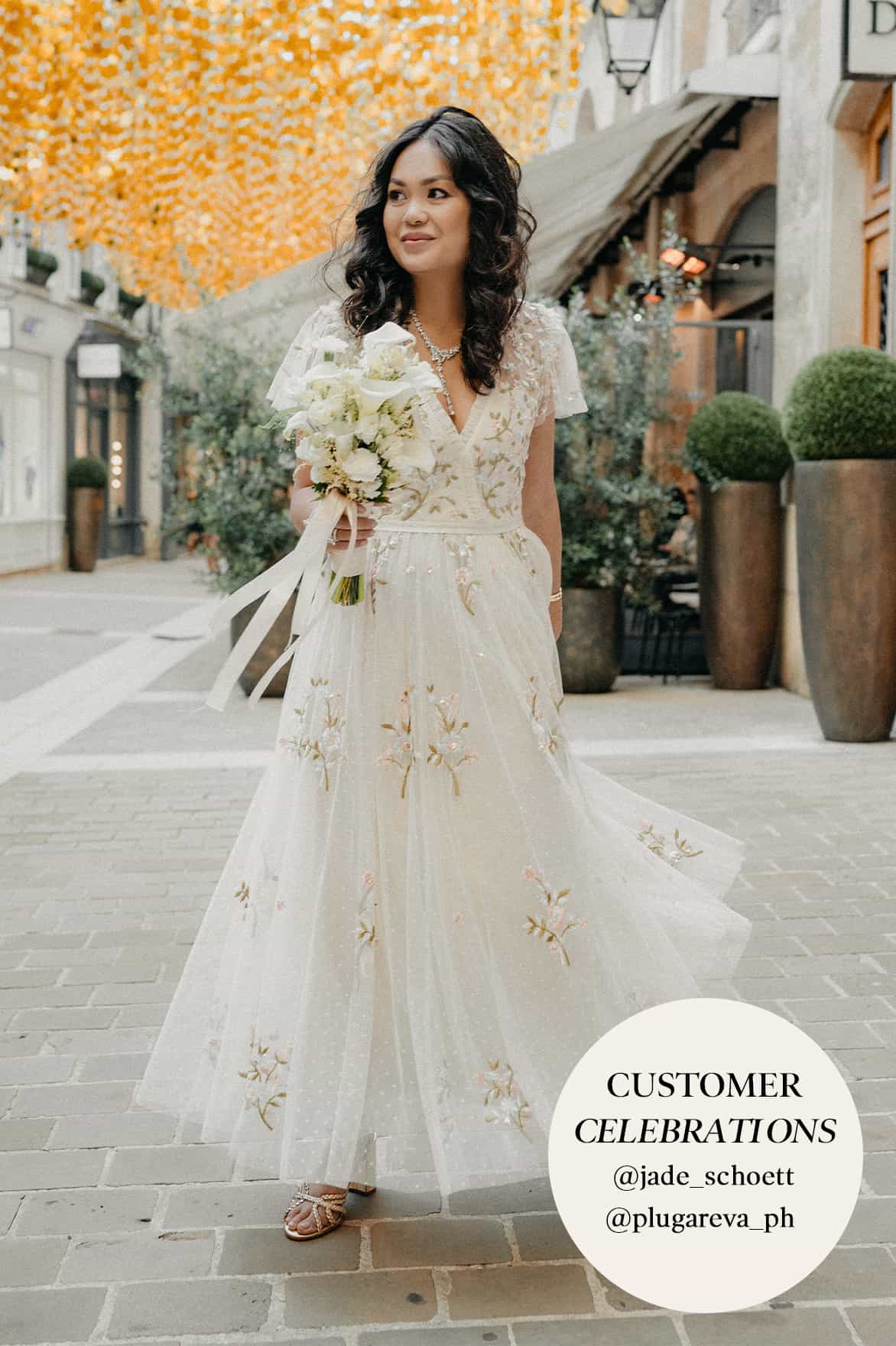 Needle & Thread Petunia Cap Sleeve Gown suknia kremowa haftowana