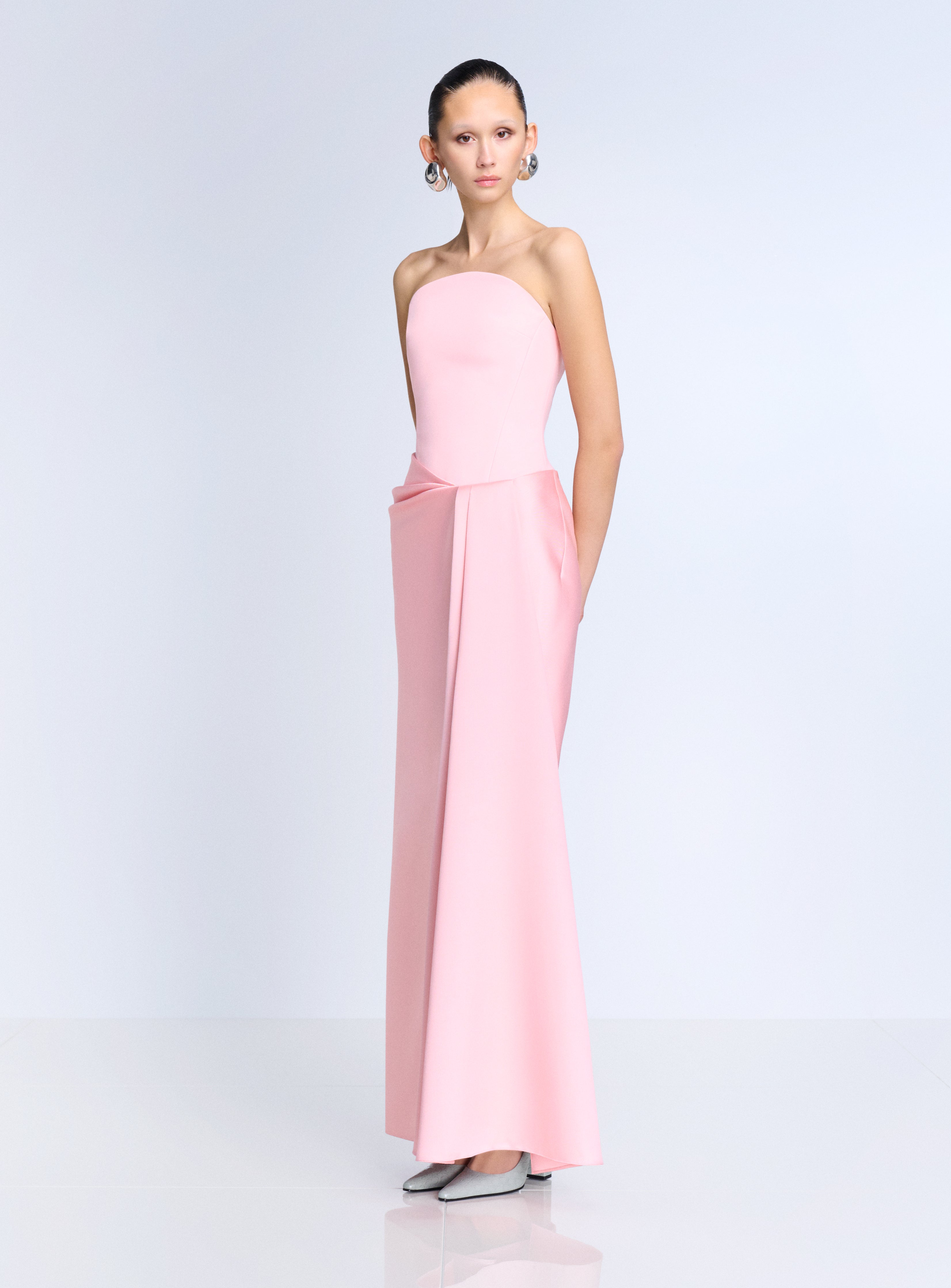 Solace London Seri sukienka wieczorowa jasnoróżowa maxi