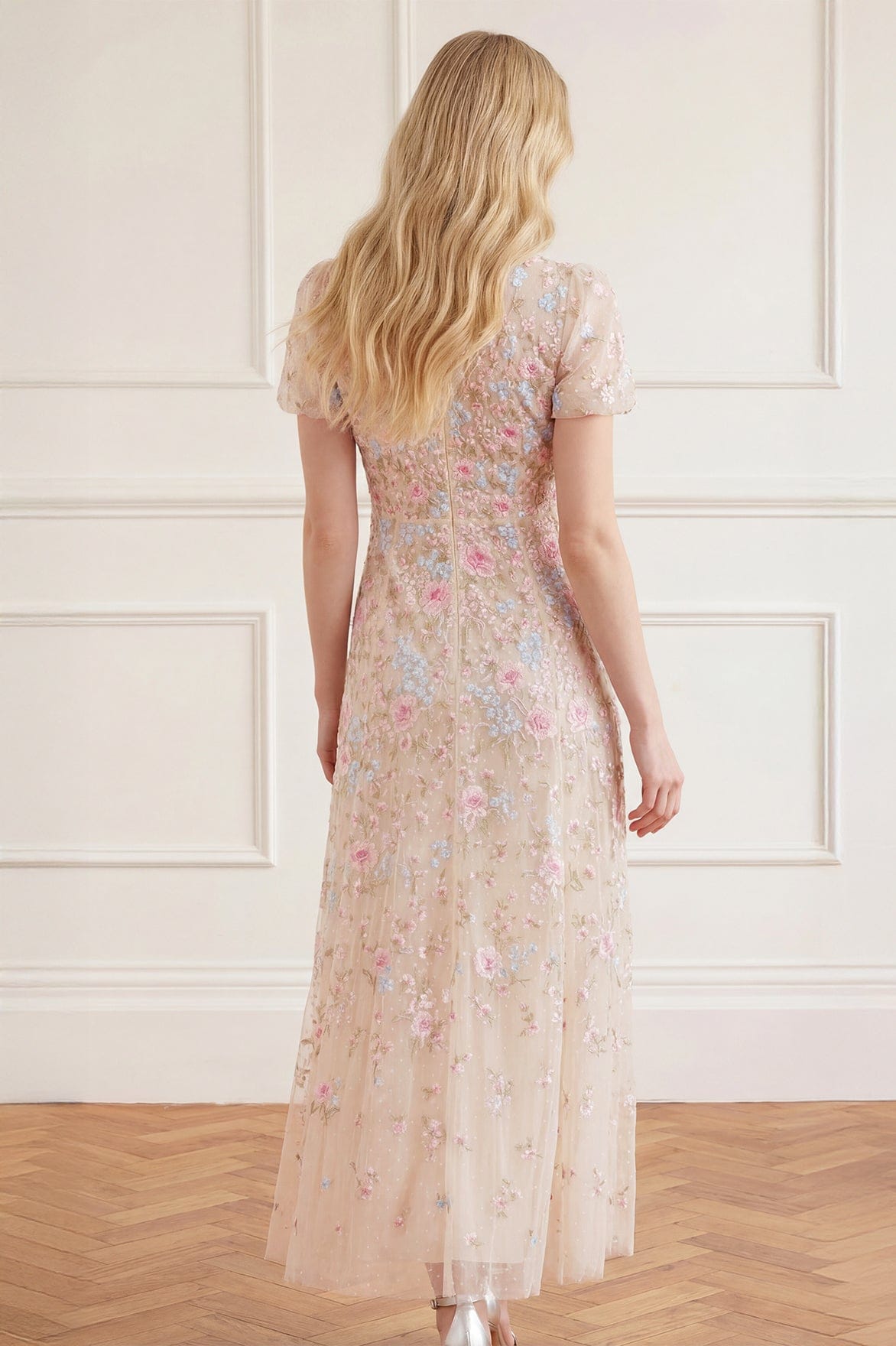 Needle & Thread Peony Bouquet Round Neck Ankle Gown sukienka kremowa