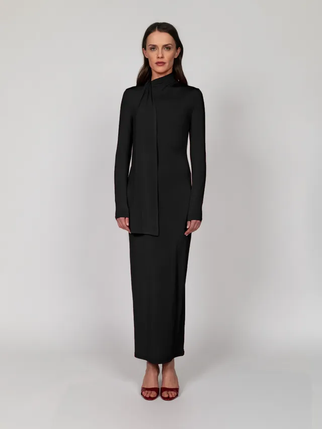 Nudyess Almach elegancka sukienka maxi czarna szal