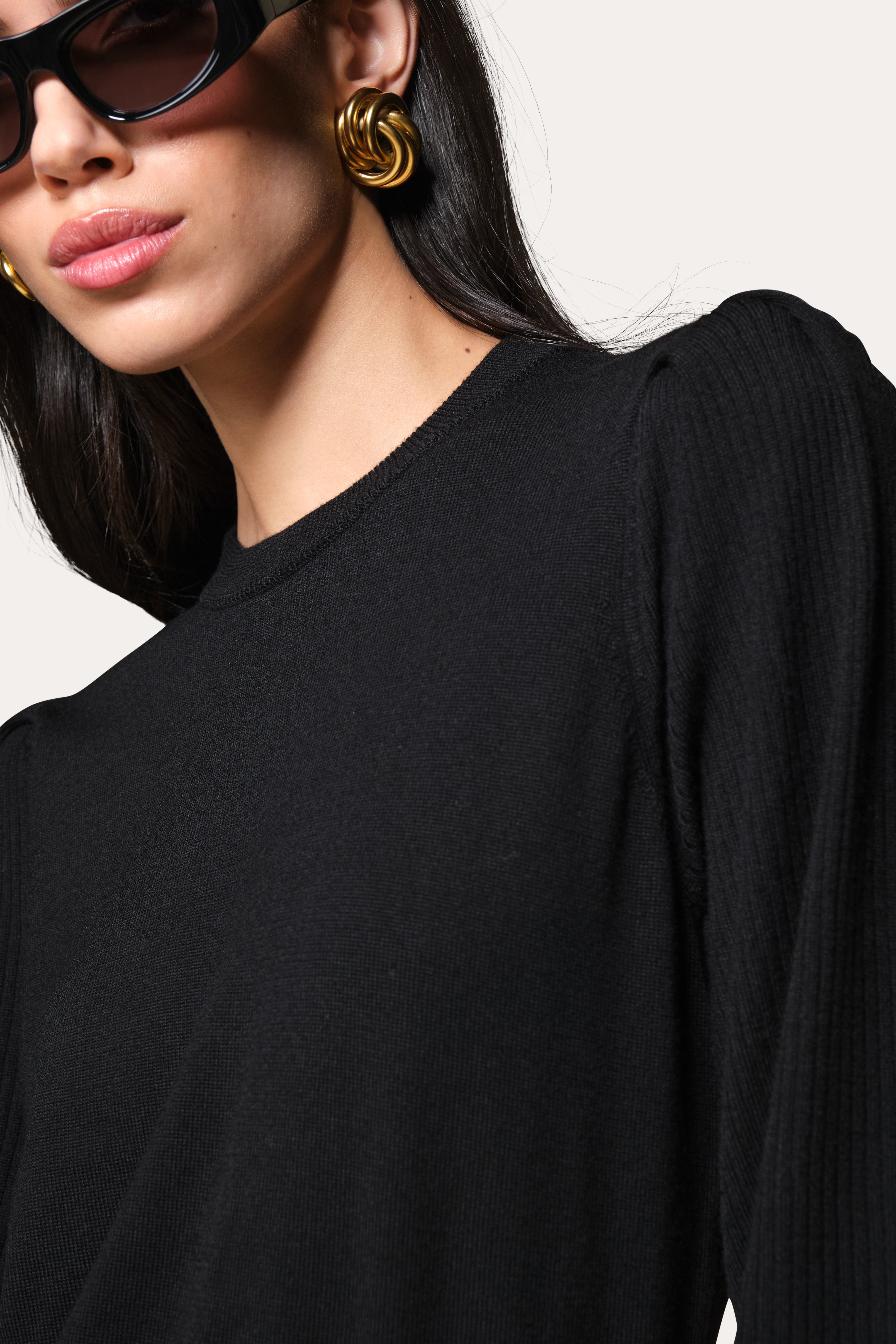 Elie Tahari Wool Blouson sweter wełniany czarny