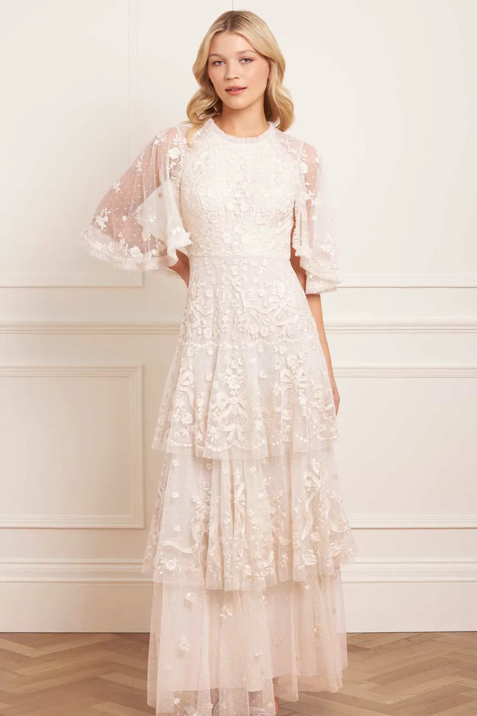 Needle & Thread Bonnie Bow Gown suknia kremowa haft