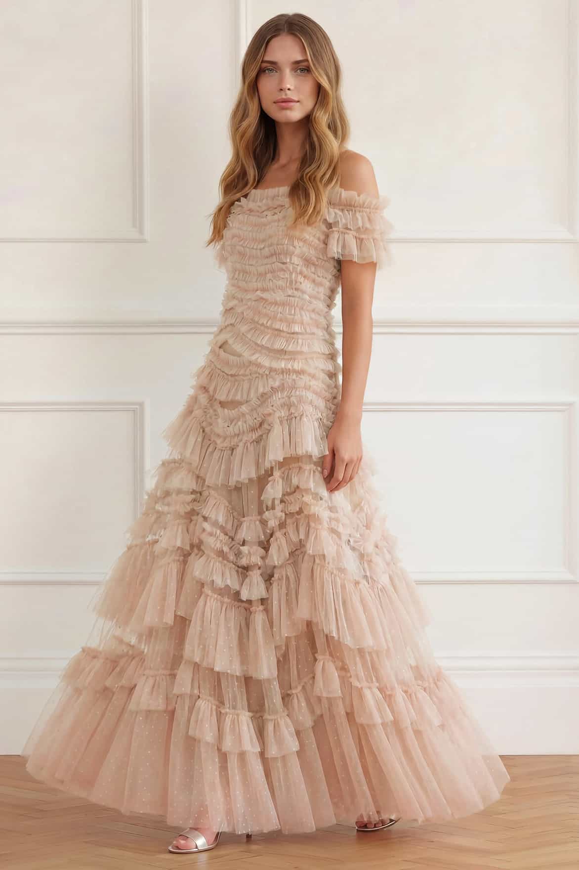 Needle & Thread Wild Rose Off-Shoulder Gown sukienka beżowa tiulowa