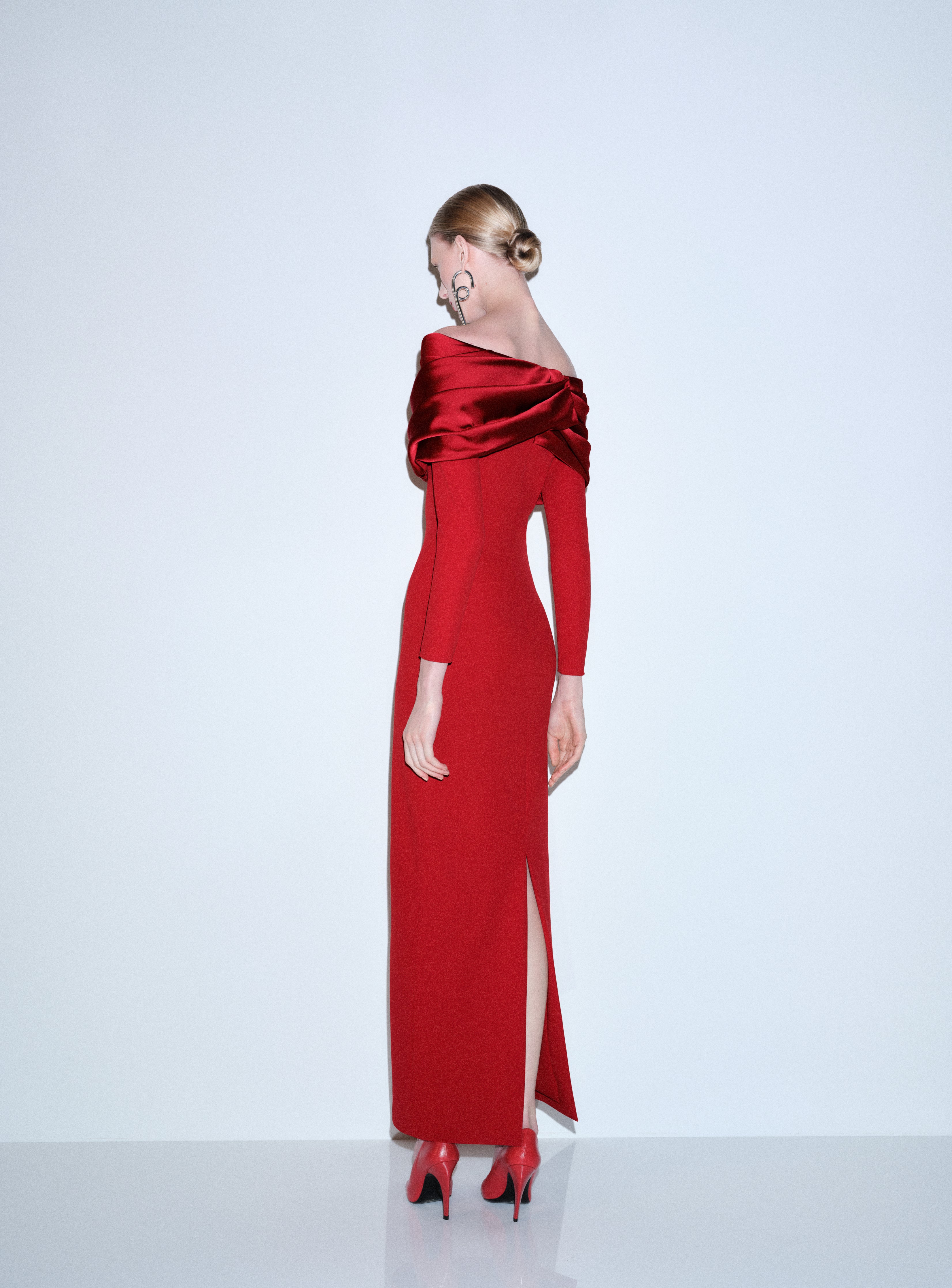 Solace London Bradshaw sukienka wieczorowa maxi rubinowa hiszpanka
