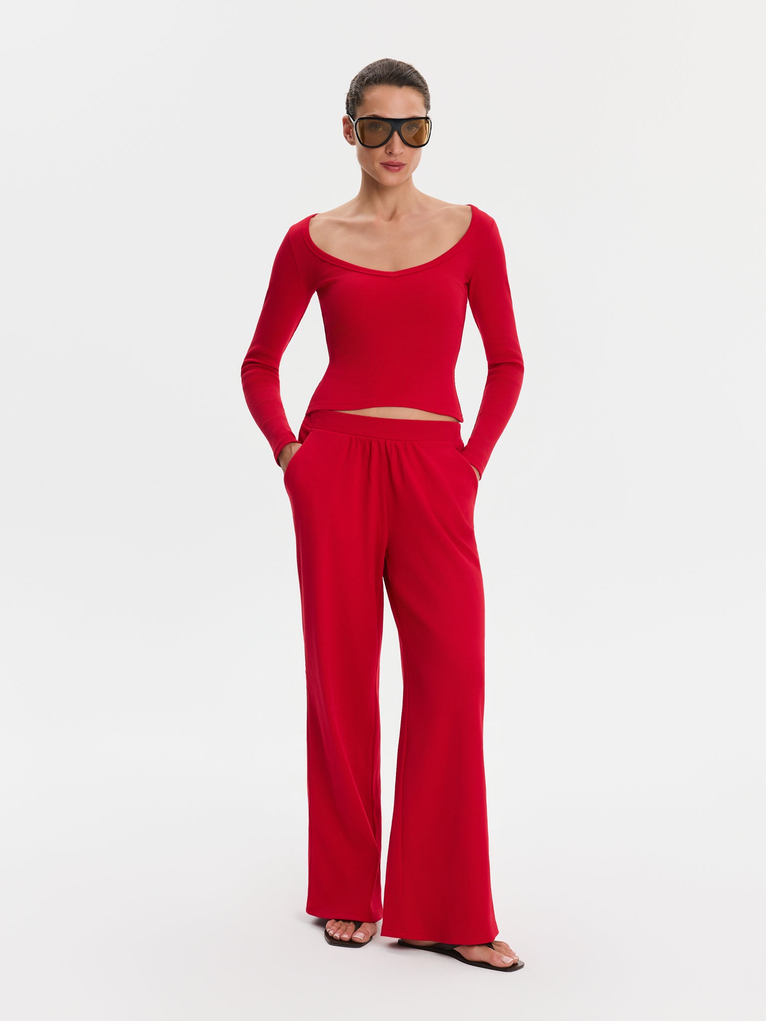 Nudyess Alba top basic Red długi rękaw z łódką