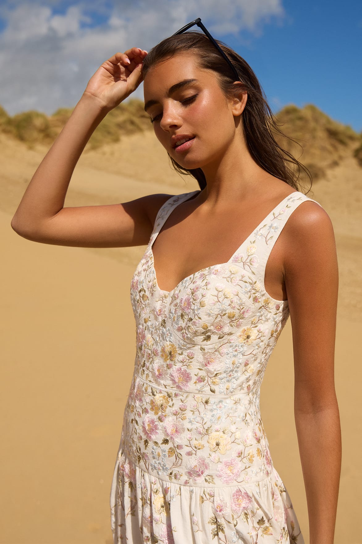 Needle & Thread Garden Rose Ankle Gown sukienka lniana bez rękawów