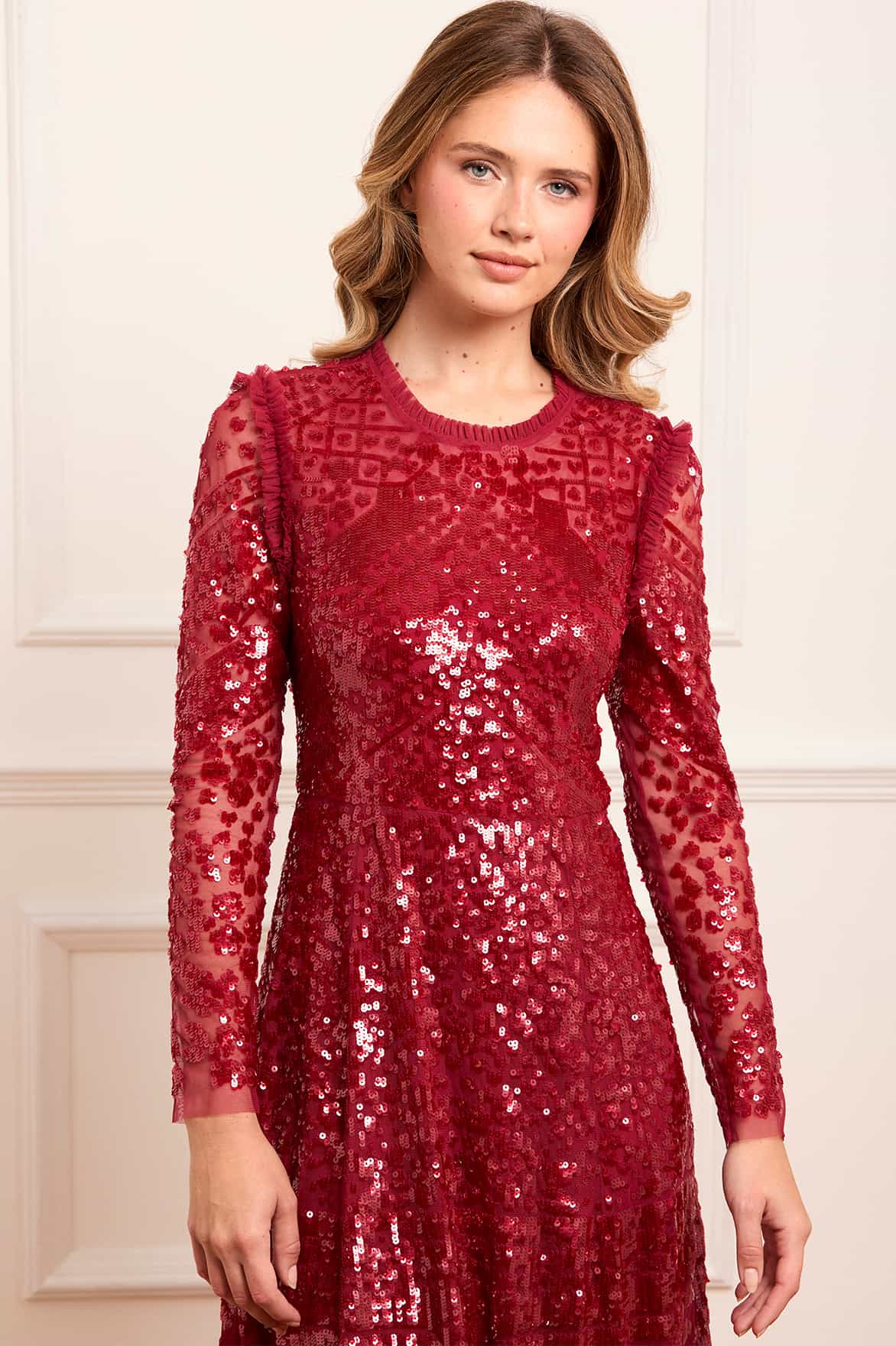 Needle & Thread Aurora Gown suknia Red haftowana
