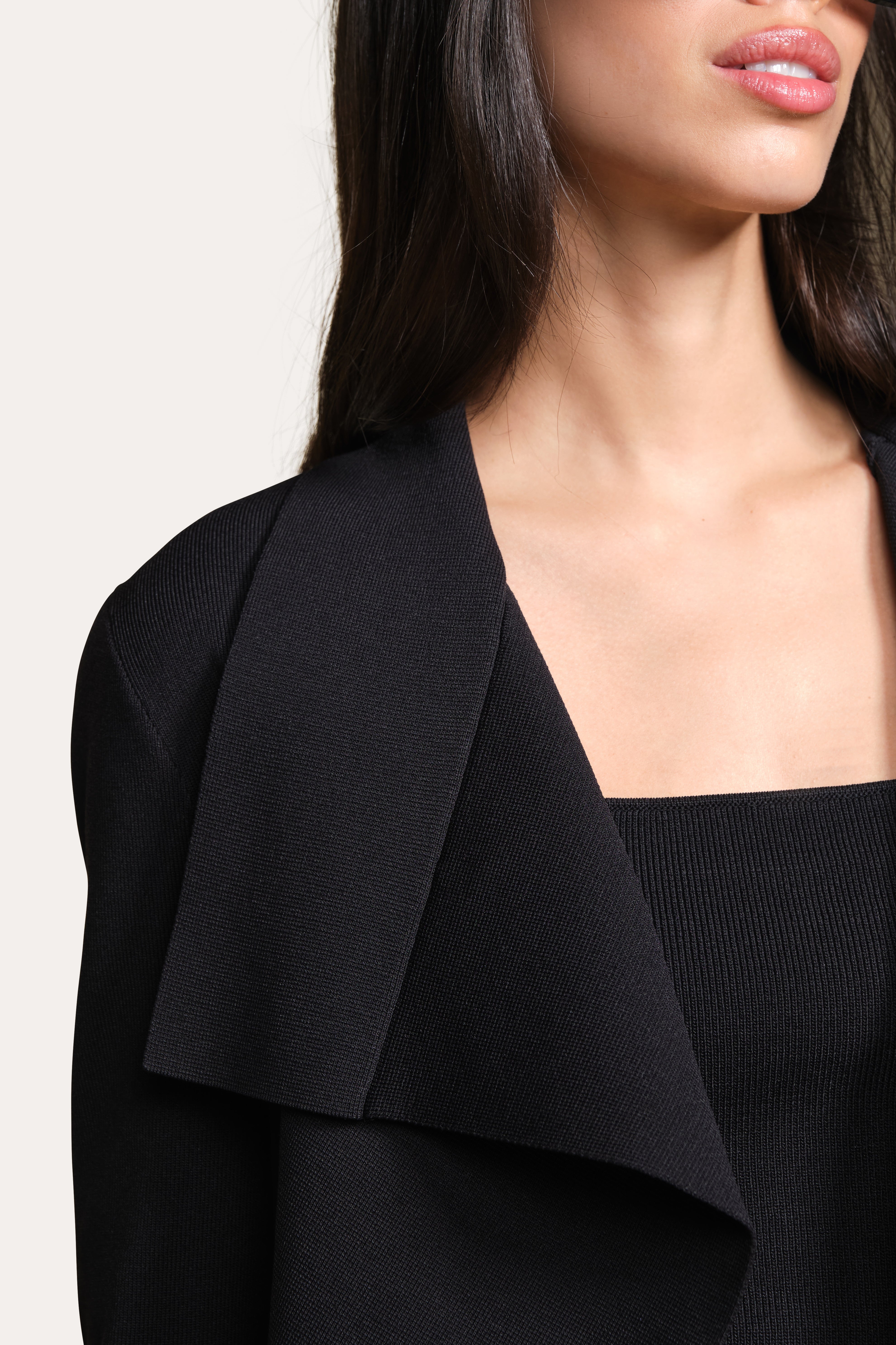 Elie Tahari Milano Sculpt żakiet kopertowy Black