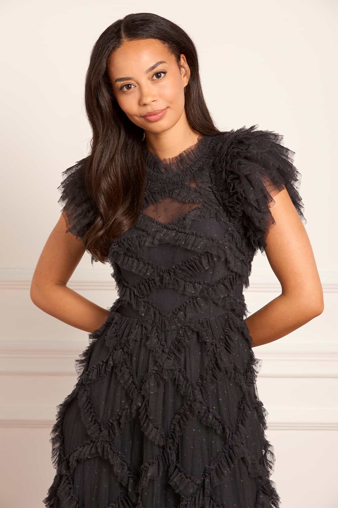 Needle & Thread Genevieve Ruffle Gown suknia czarna