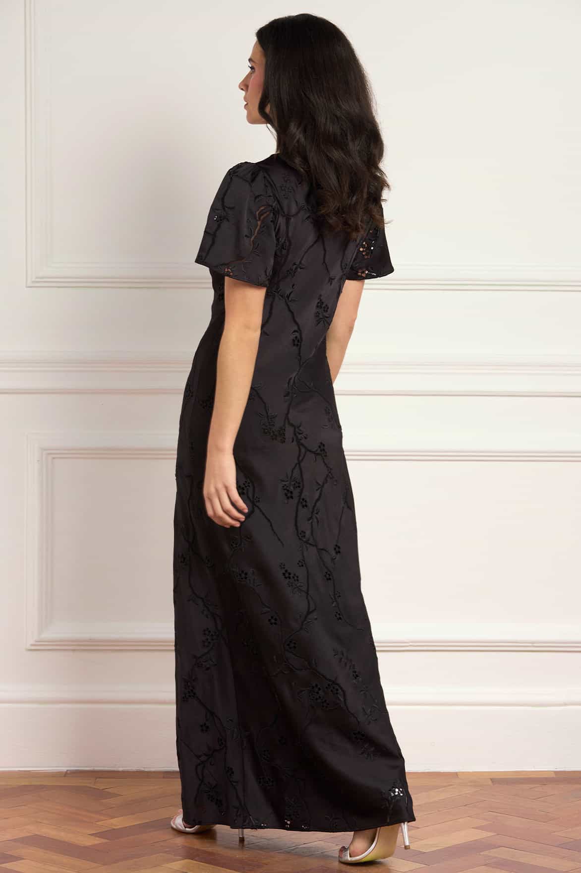 Needle & Thread Cherry Blossom Satin suknia czarna haft