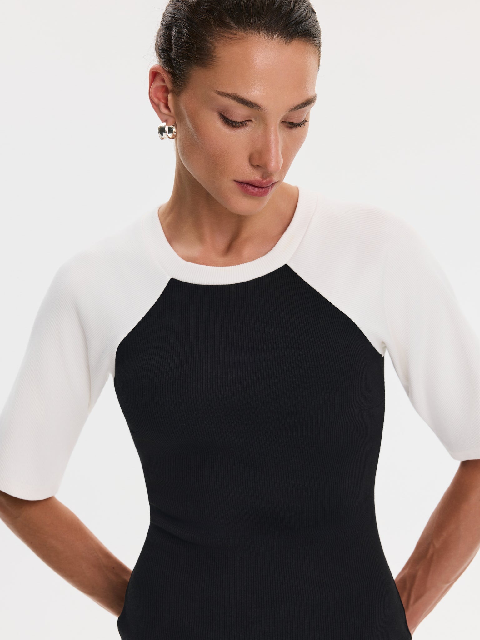 Nudyess Livia sukienka mini prążkowana black sportowa