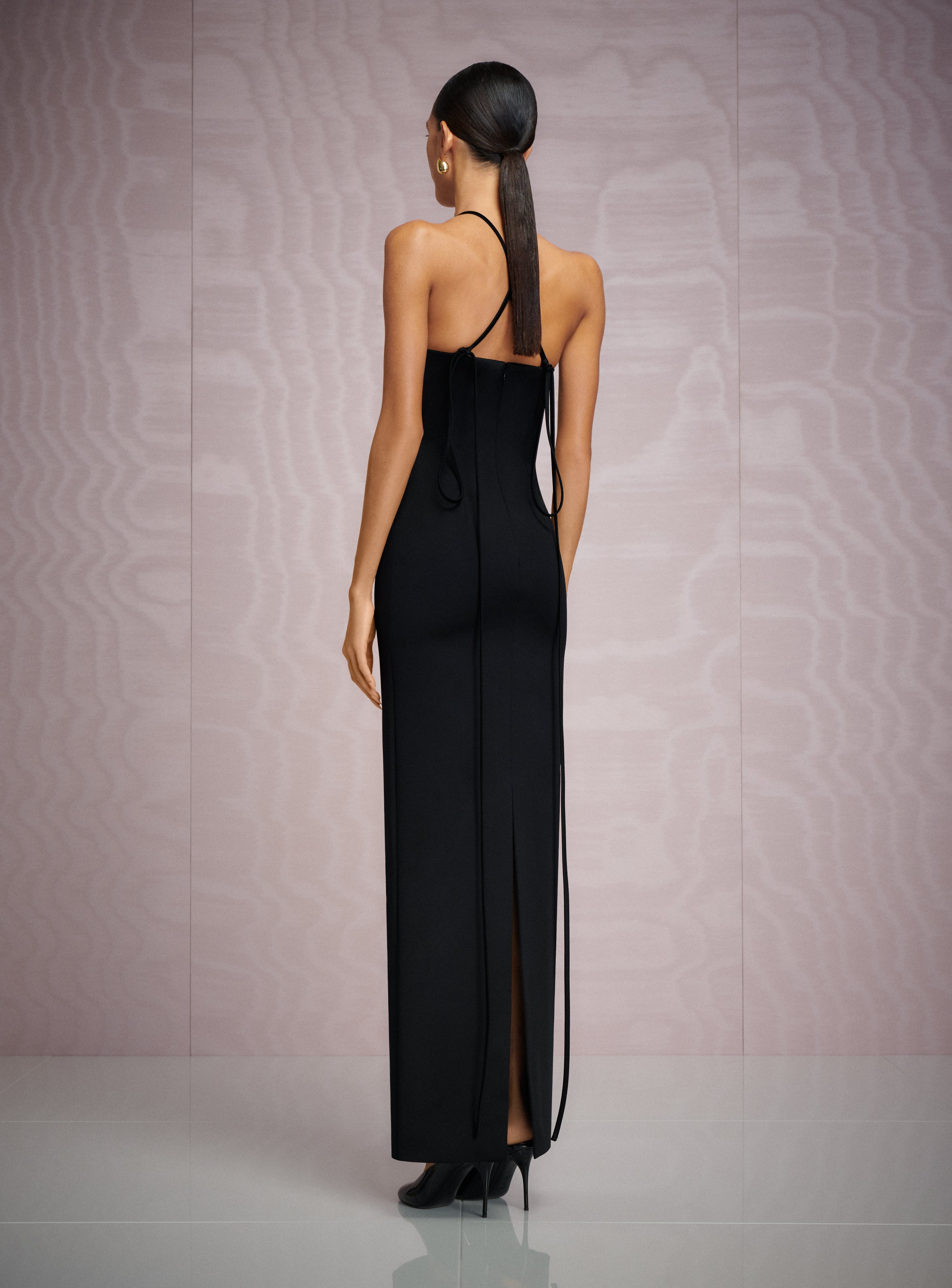 Solace London Fern sukienka wieczorowa maxi czarna halter