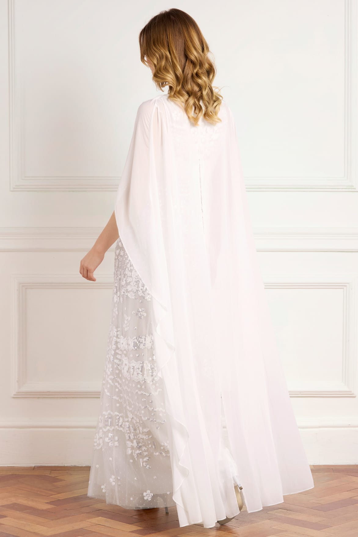Needle & Thread Anais Sequin Cape Gown suknia biała