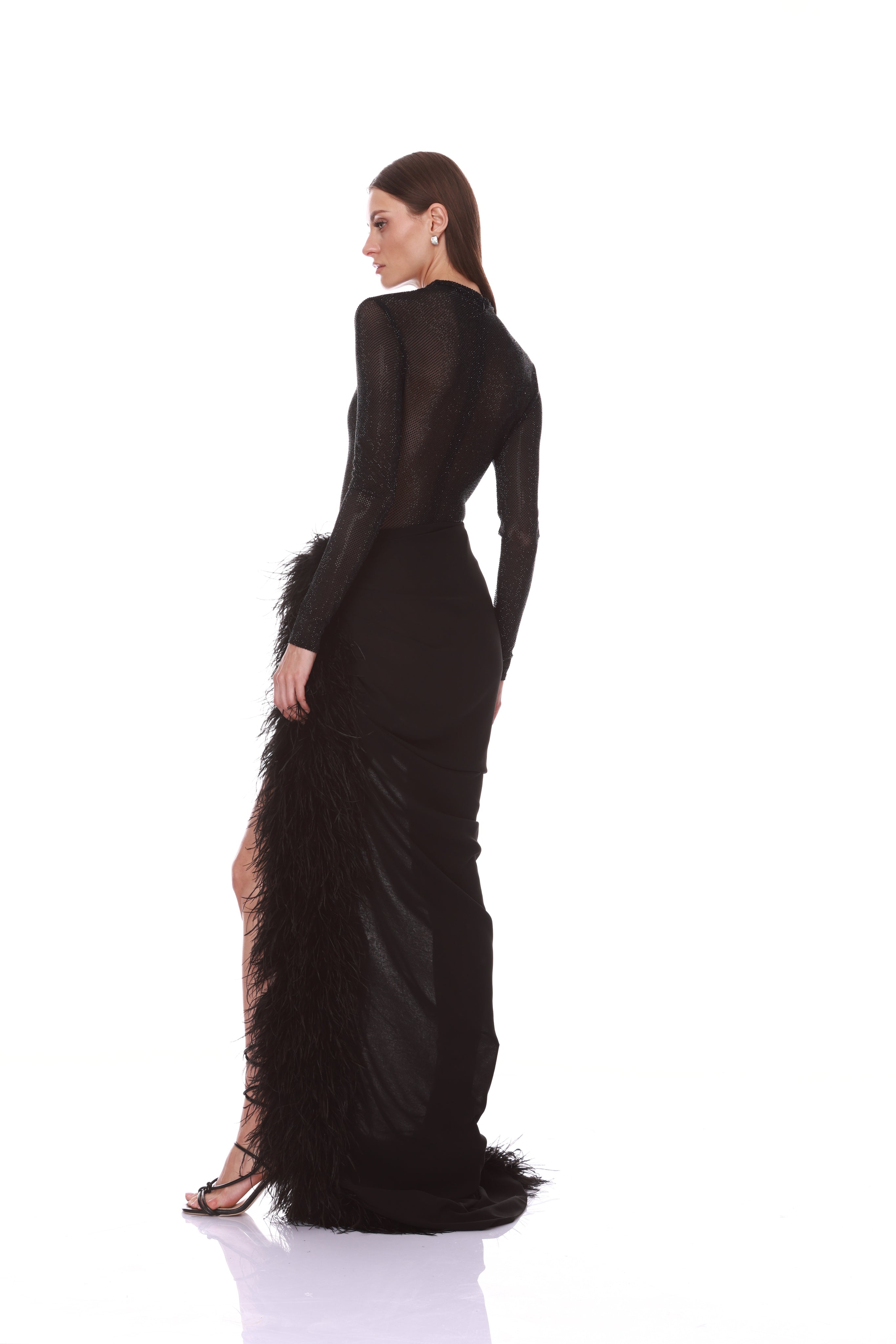 Bronx and Banco Elle Black Skirt spódnica z piórami i rozcięciem
