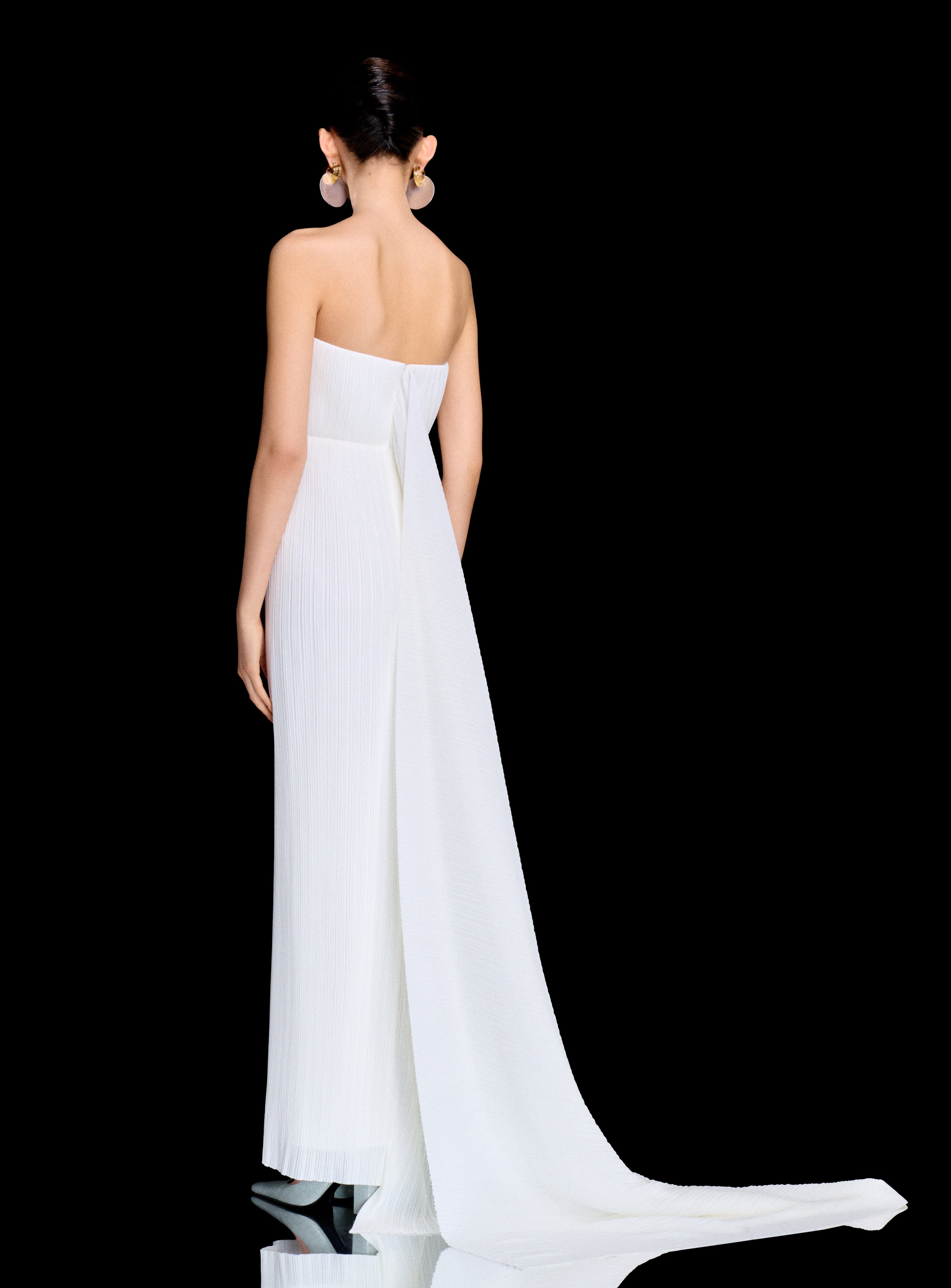 Solace London Harlee Maxi sukienka kremowa plisowana
