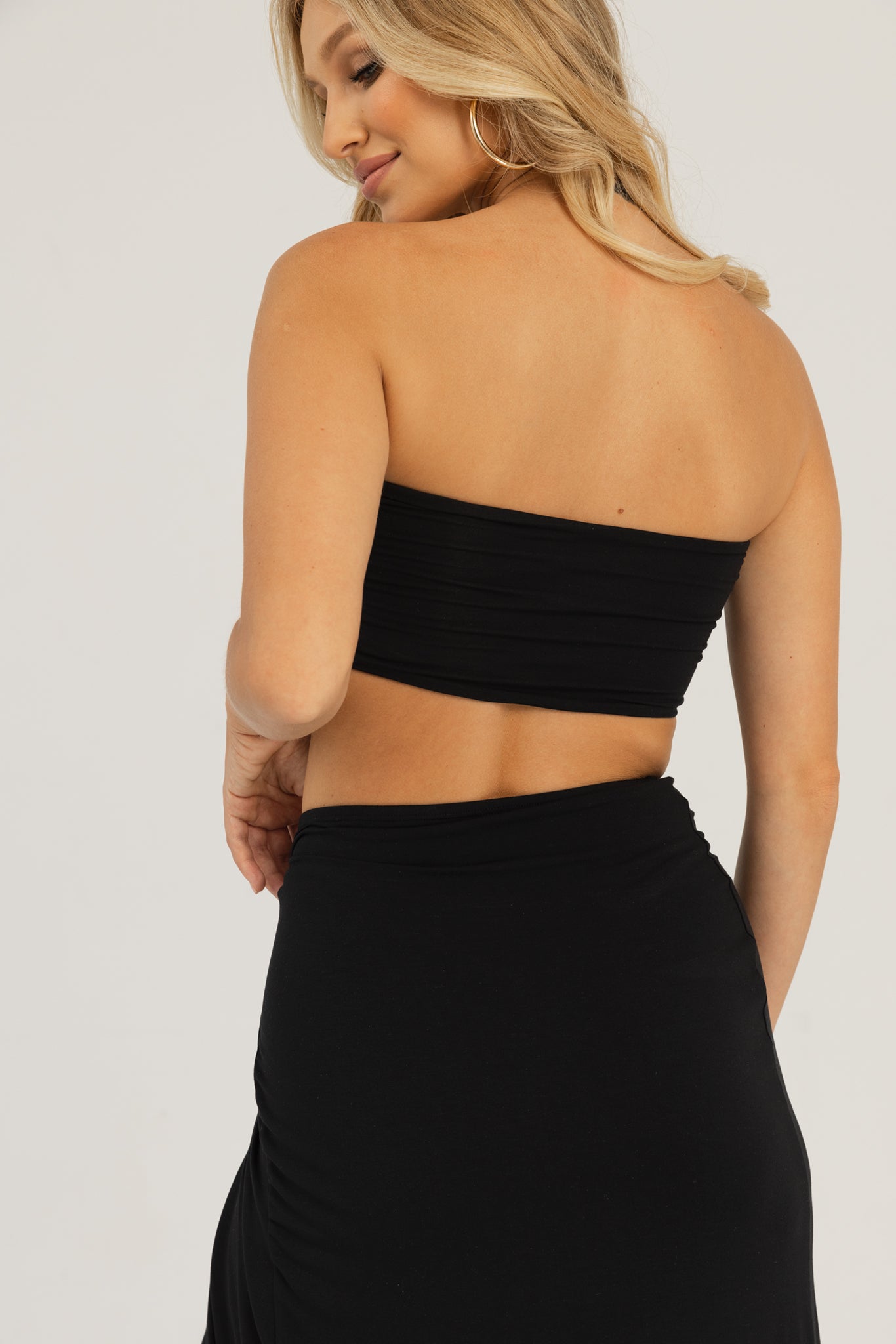 Nudyess Breake Short top bardotka czarny modal