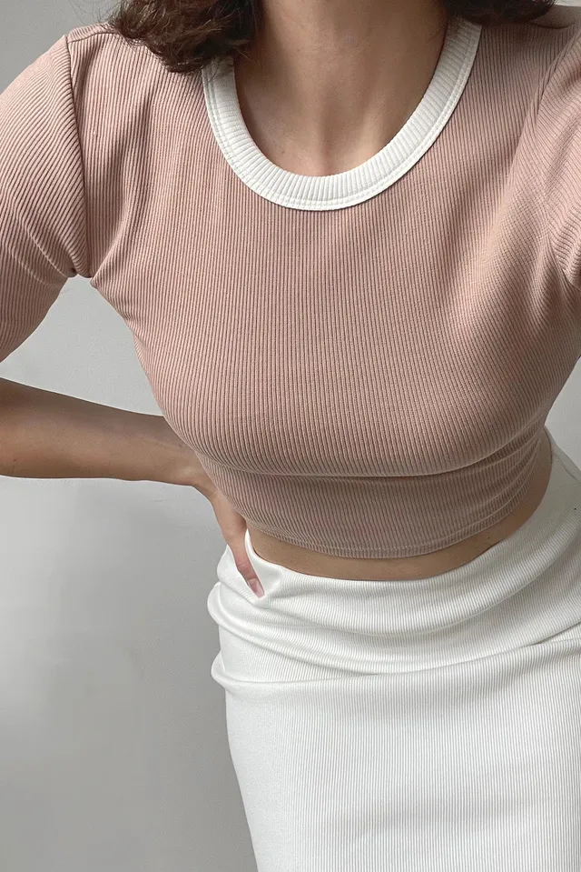 Nudyess Mono Short top Warm Toupe prążkowany
