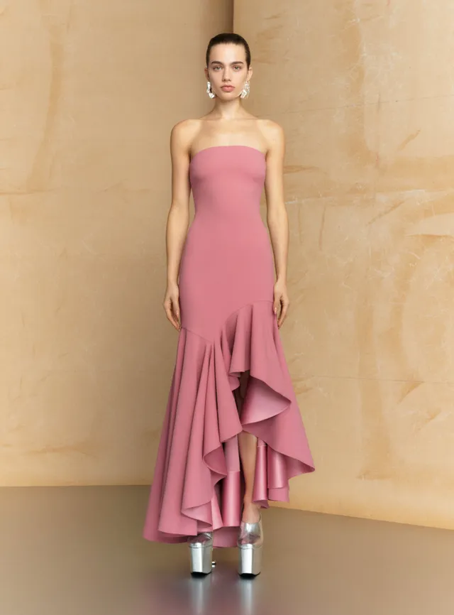 Solace London Hani sukienka maxi Peony Pink bez ramiączek