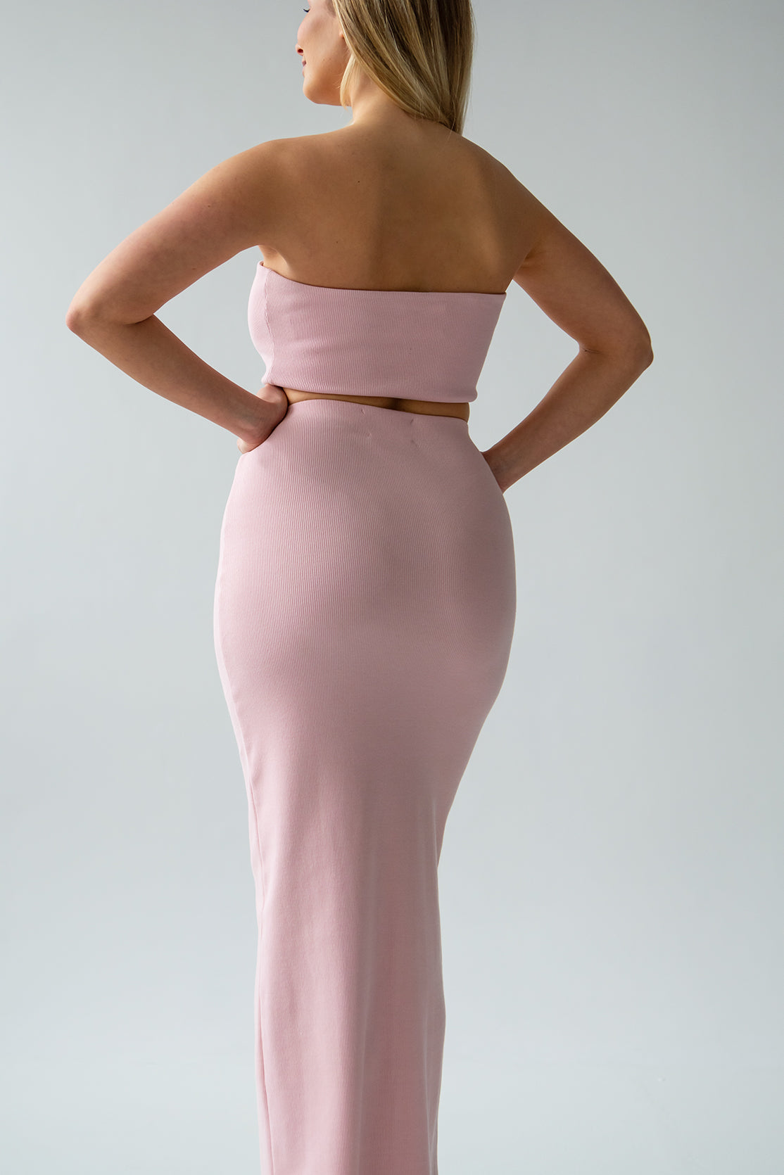 Nudyess Pacyfik top tuba Pink bez rękawów prążek