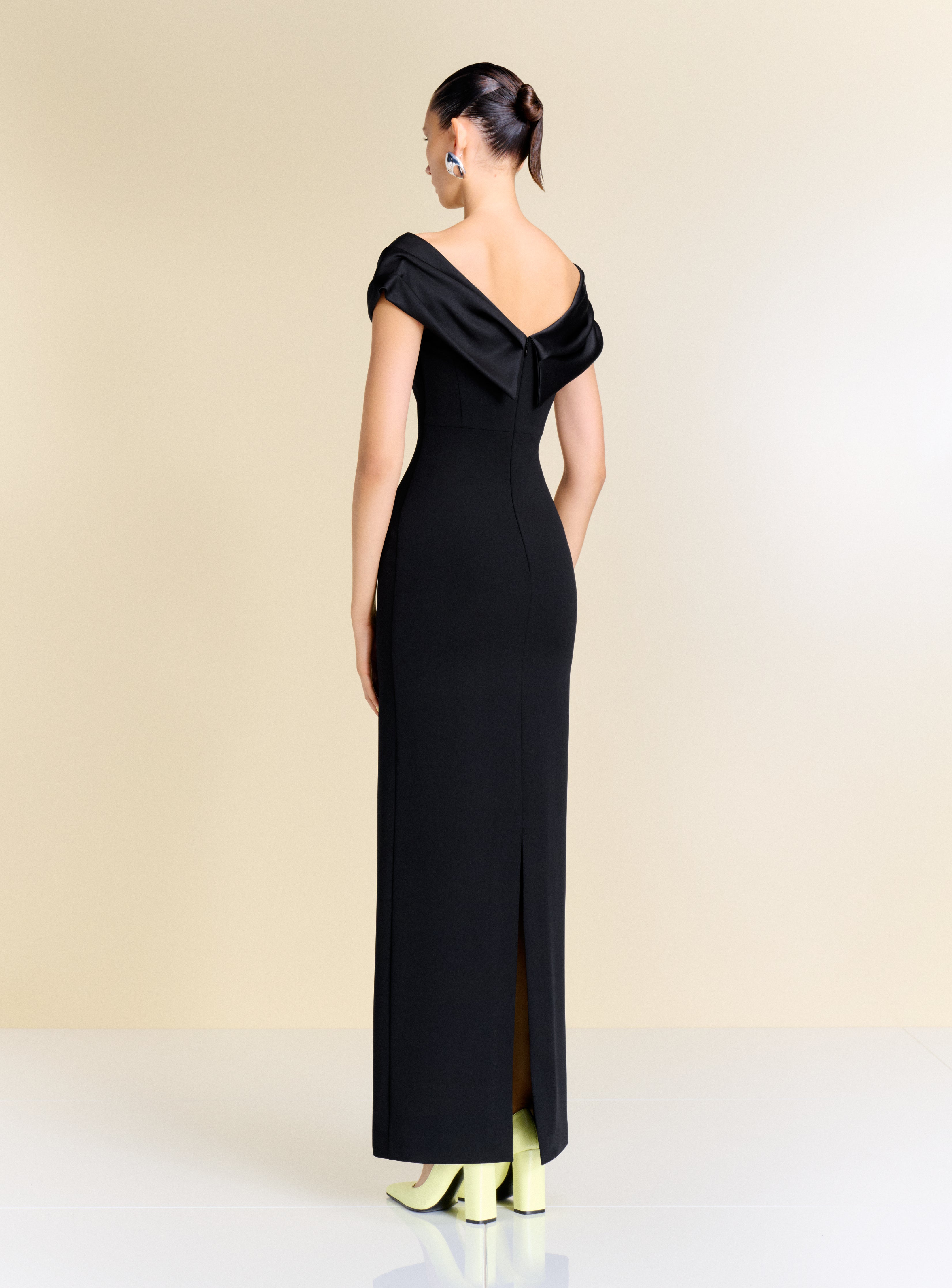 Solace London Adele Maxi sukienka wieczorowa czarna