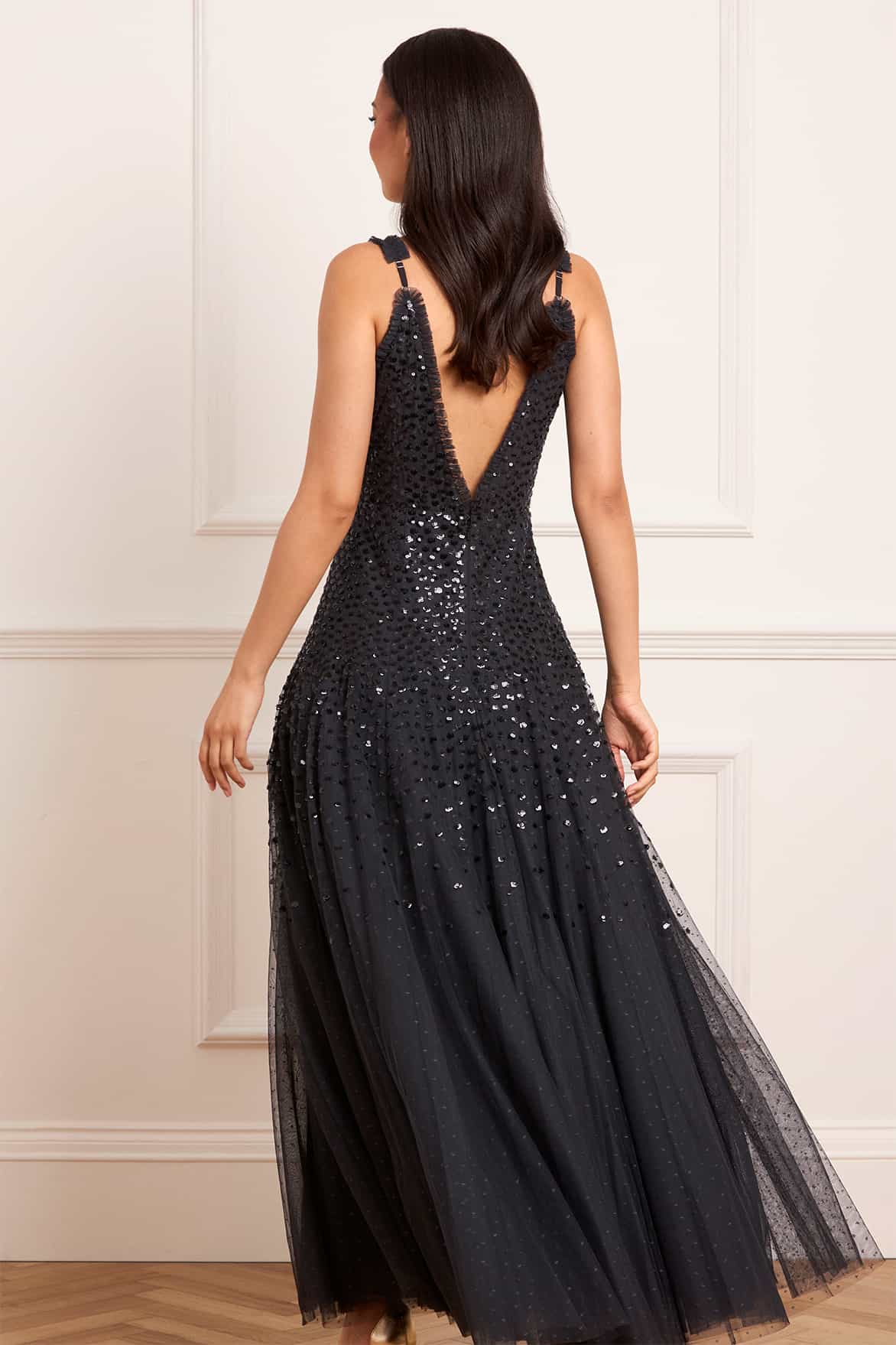 Needle & Thread Sequin Cascade Cami Plunge sukienka wieczorowa czarna cekinowa