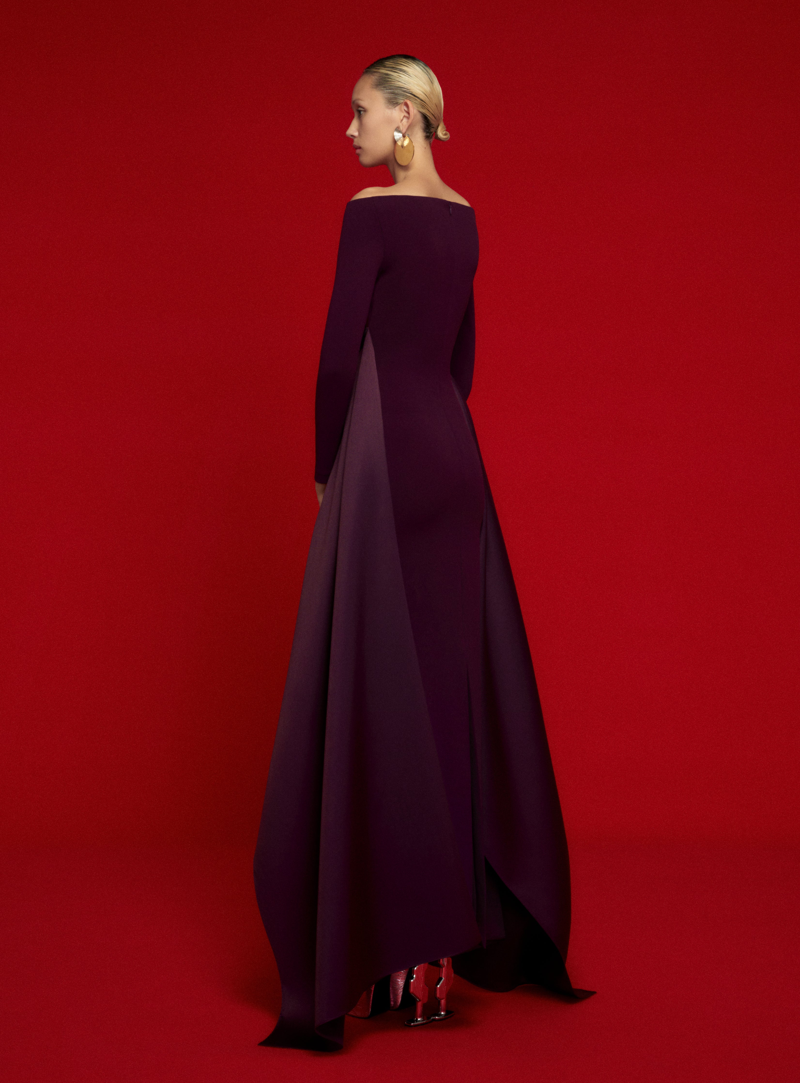 Solace London Irma sukienka wieczorowa maxi aubergine