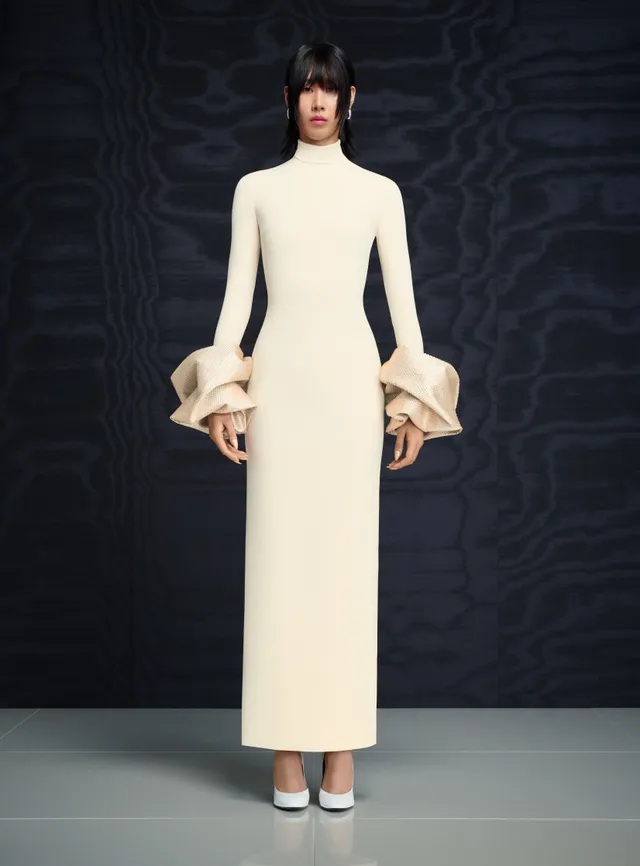 Solace London Viviana sukienka maxi perłowa z kryształkami
