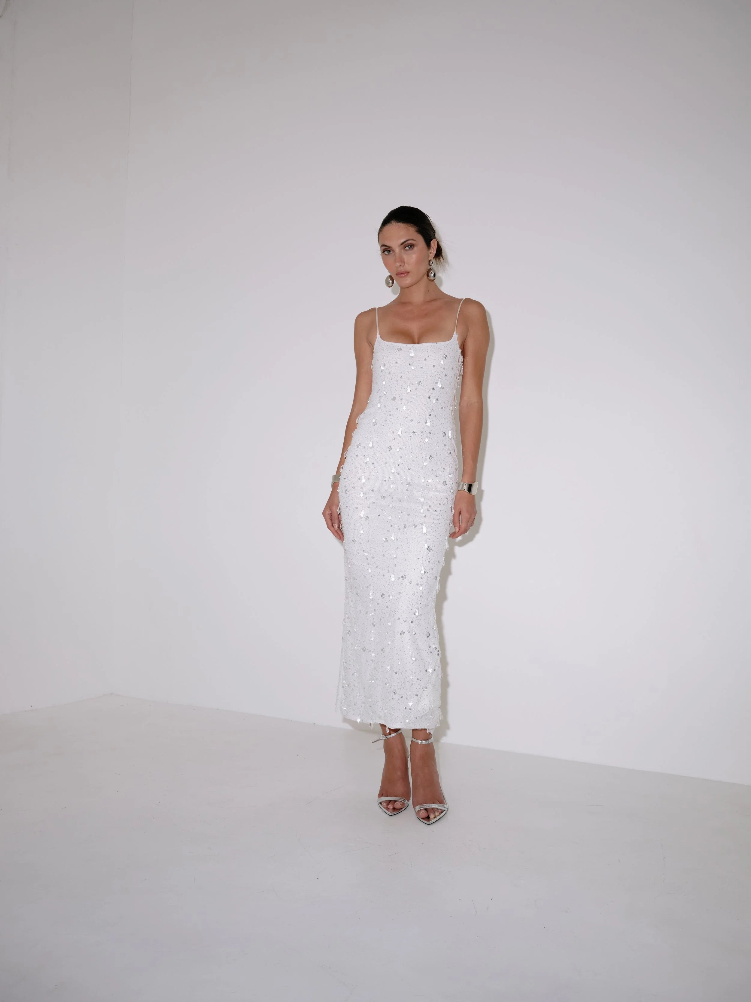 Delfi Collective Kim sukienka ivory cekinowa maxi