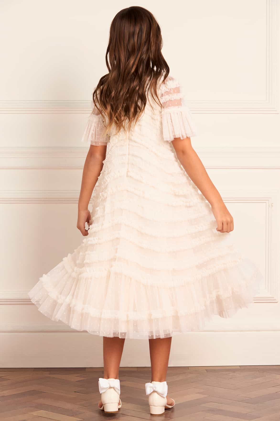Needle & Thread Amara Ruffle sukienka kremowa z falbanami