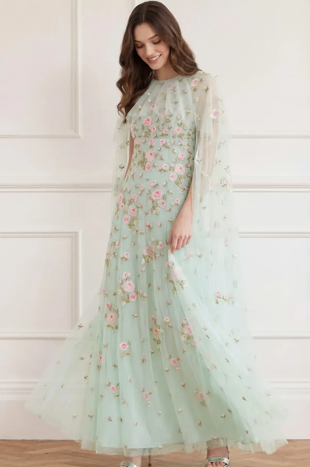 Needle & Thread Rose Bloom Cape Gown suknia zielona haft