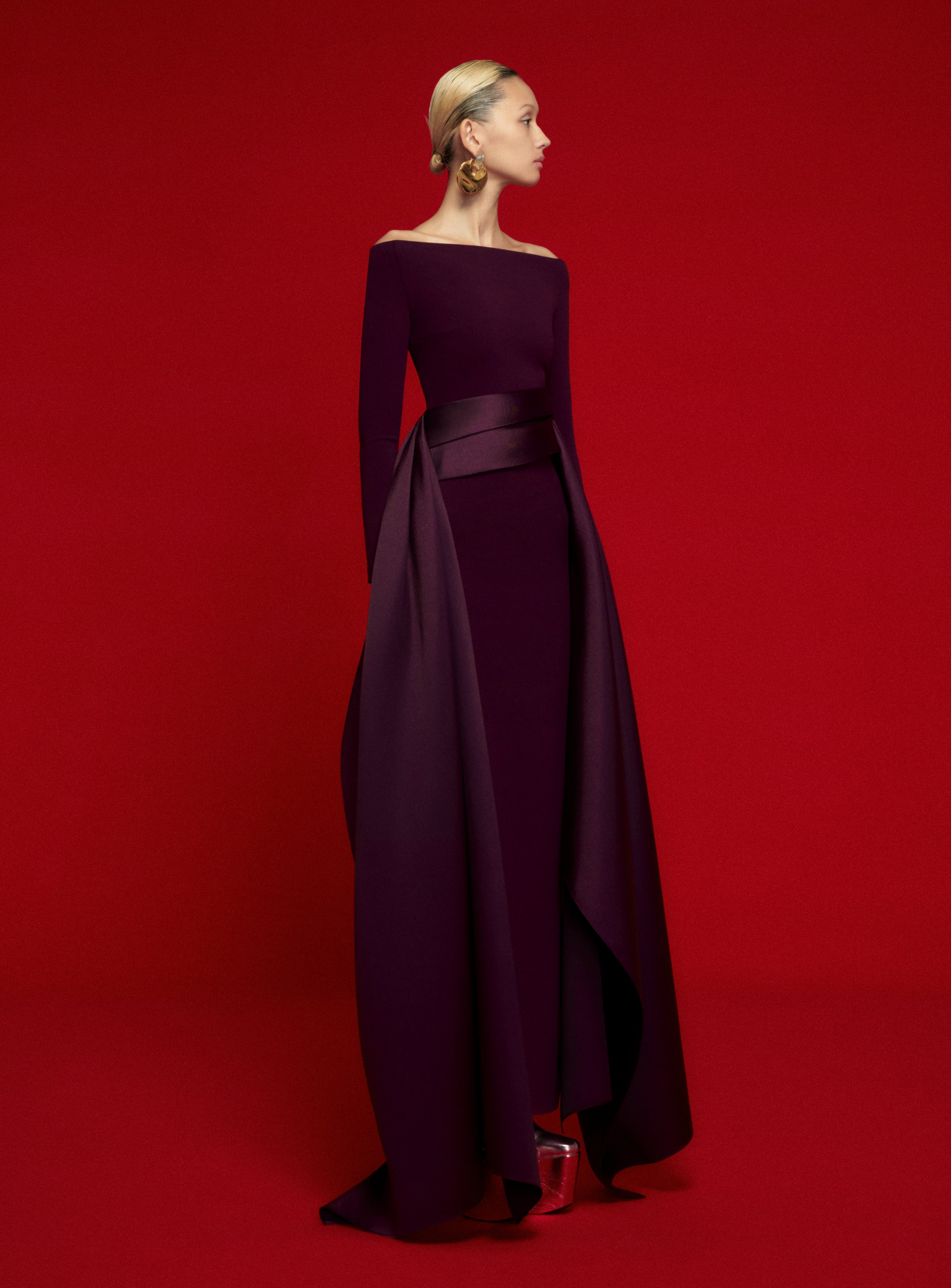 Solace London Irma sukienka wieczorowa maxi aubergine